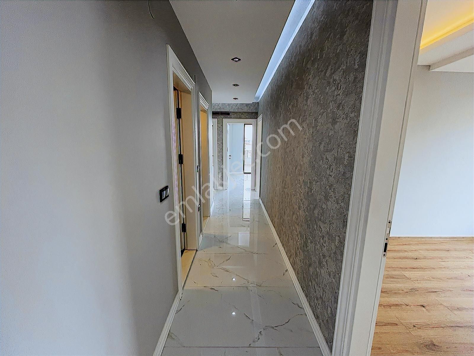 19 Mayıs Bulvarına Cephe Köşe Başında Deniz Manzaralı Lüks 3+1! - Görsel 30