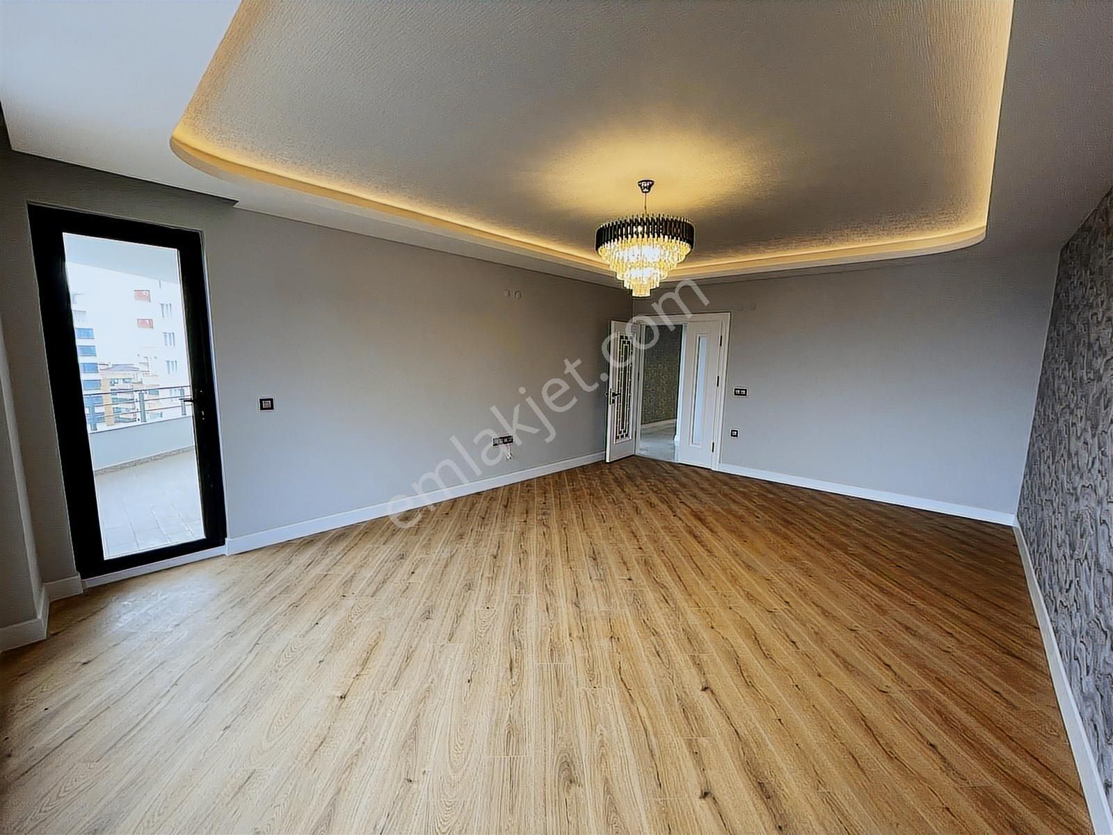 19 Mayıs Bulvarına Cephe Köşe Başında Deniz Manzaralı Lüks 3+1! - Görsel 19