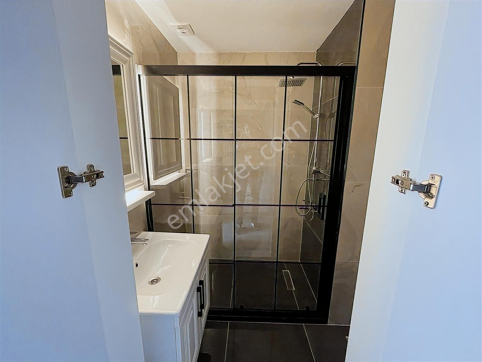 19 Mayıs Bulvarına Cephe Köşe Başında Deniz Manzaralı Lüks 3+1! - Görsel 18