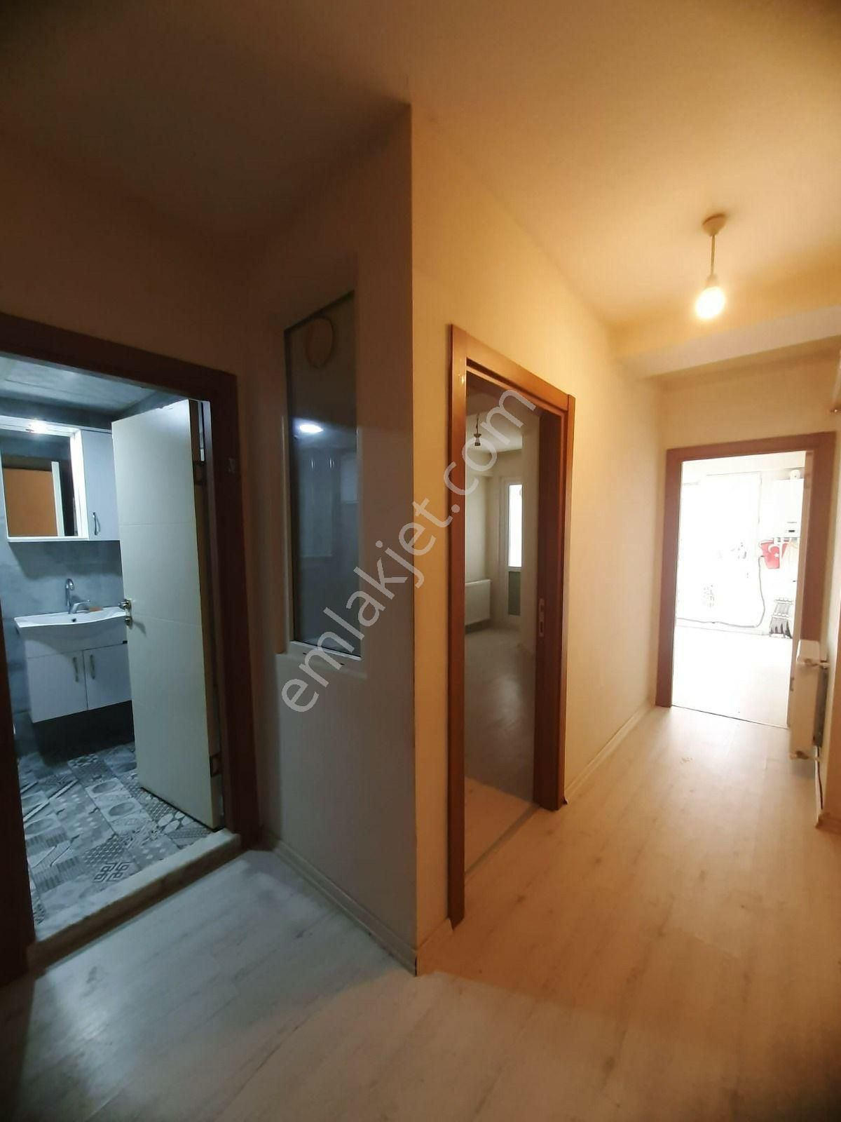 Sahibinden Kiralık Kanatlı Arkası