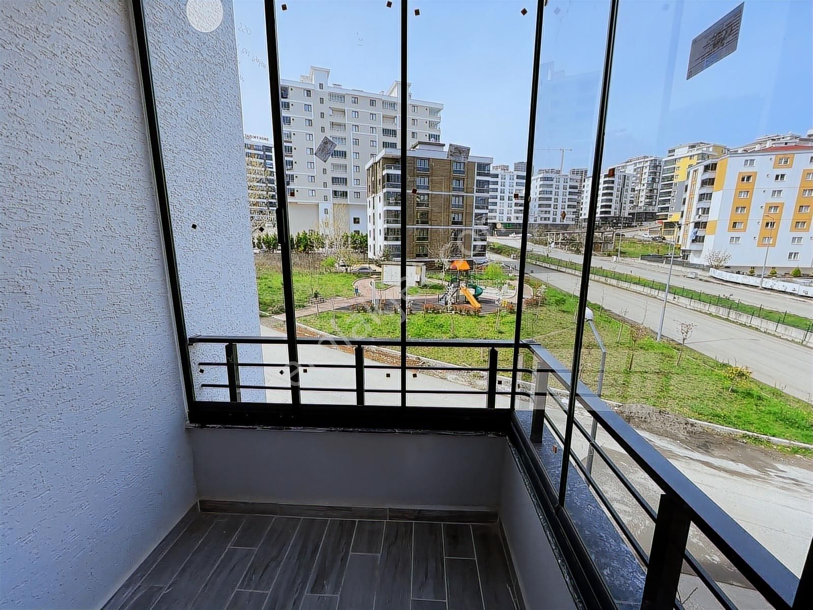 19 Mayıs Blv. Ve Cağaloğlu Cad. Arasında Lüks 1+1 Daire! - Görsel 24