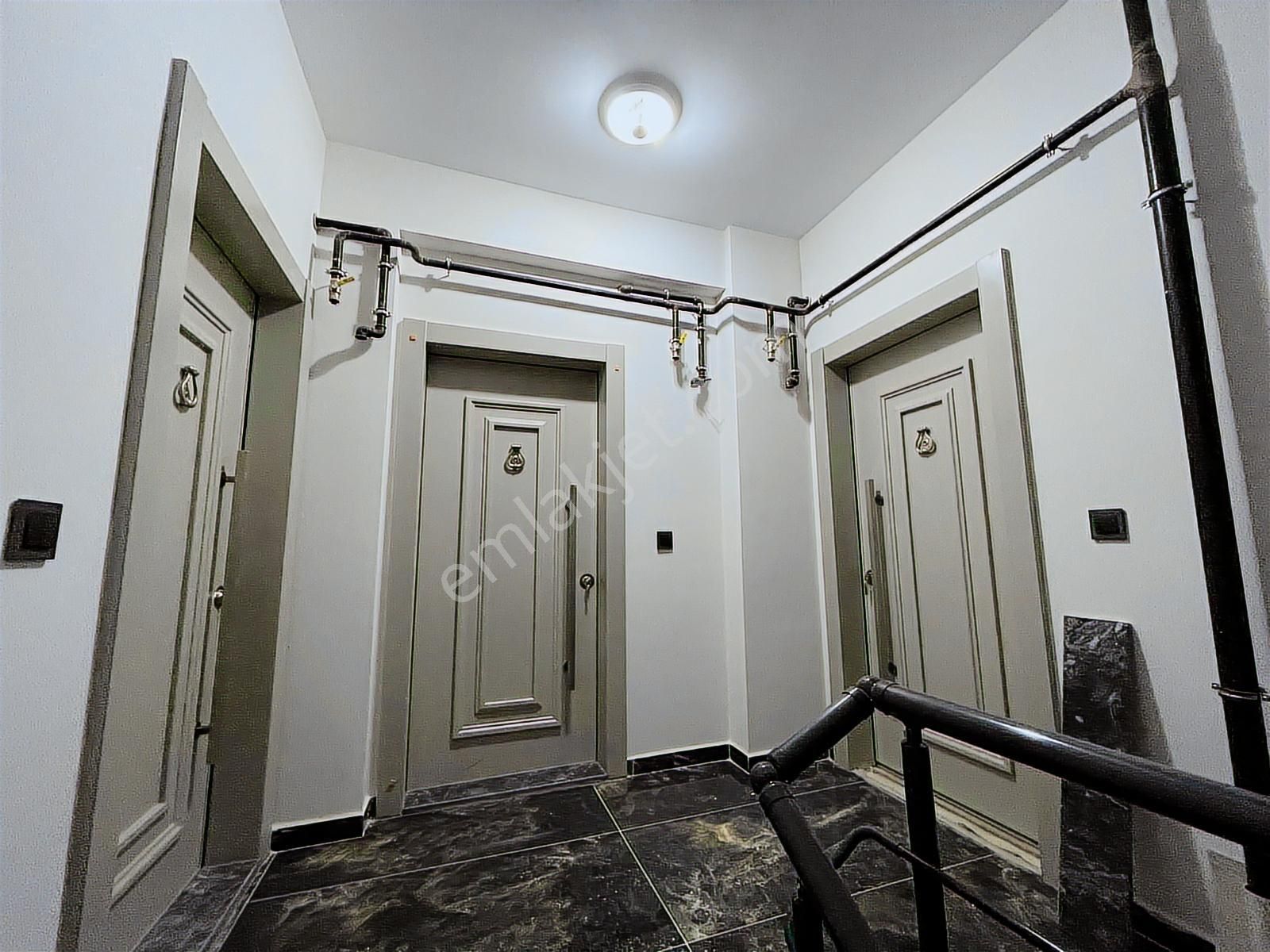 19 Mayıs Blv. Ve Cağaloğlu Cad. Arasında Lüks 1+1 Daire! - Görsel 14