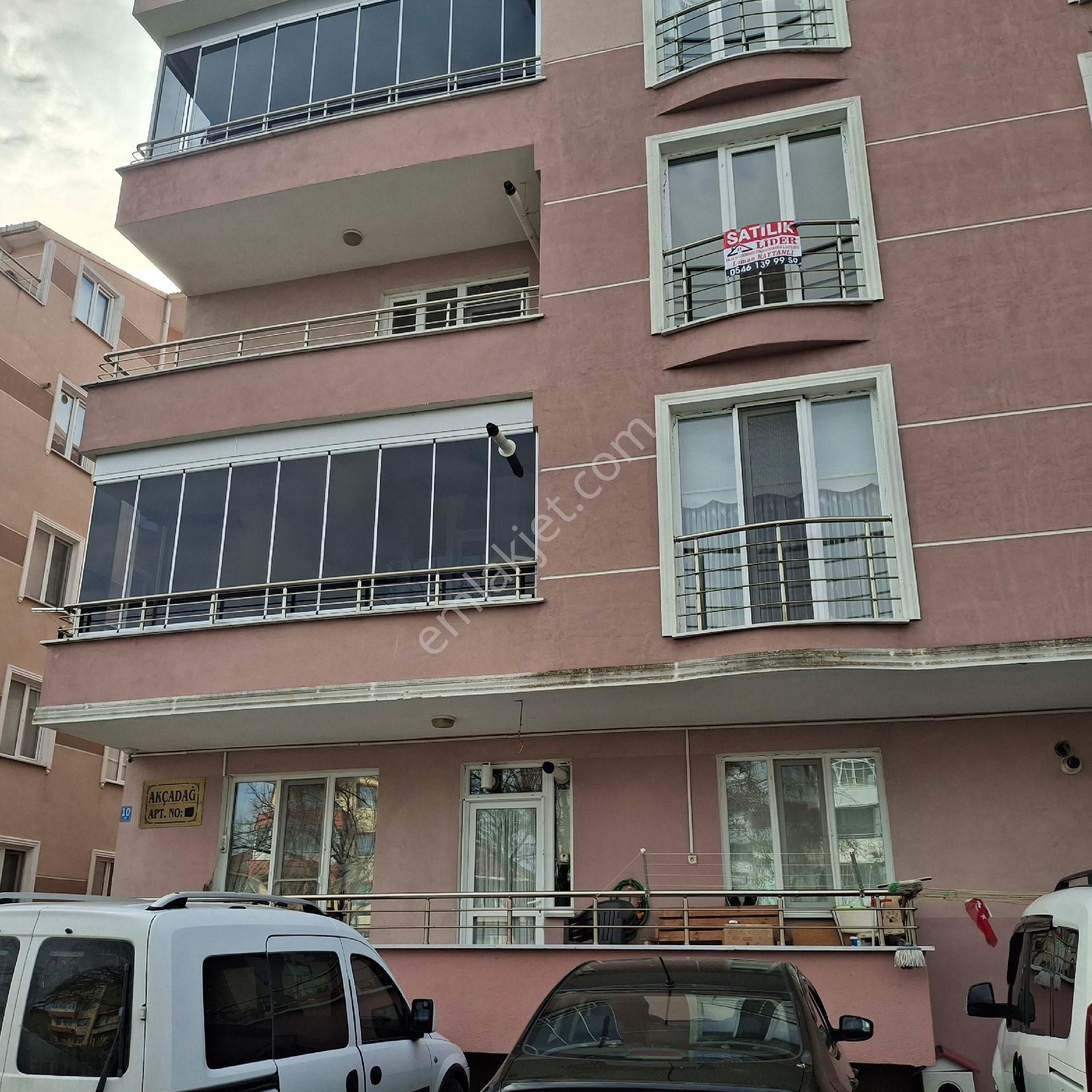 T.dağ Muratlı İstiklal K.pınar Mah'.de Cadde Üzeri Merkezi Konumda (3+1) 3.kat Daire Satılıktır. - Görsel 34