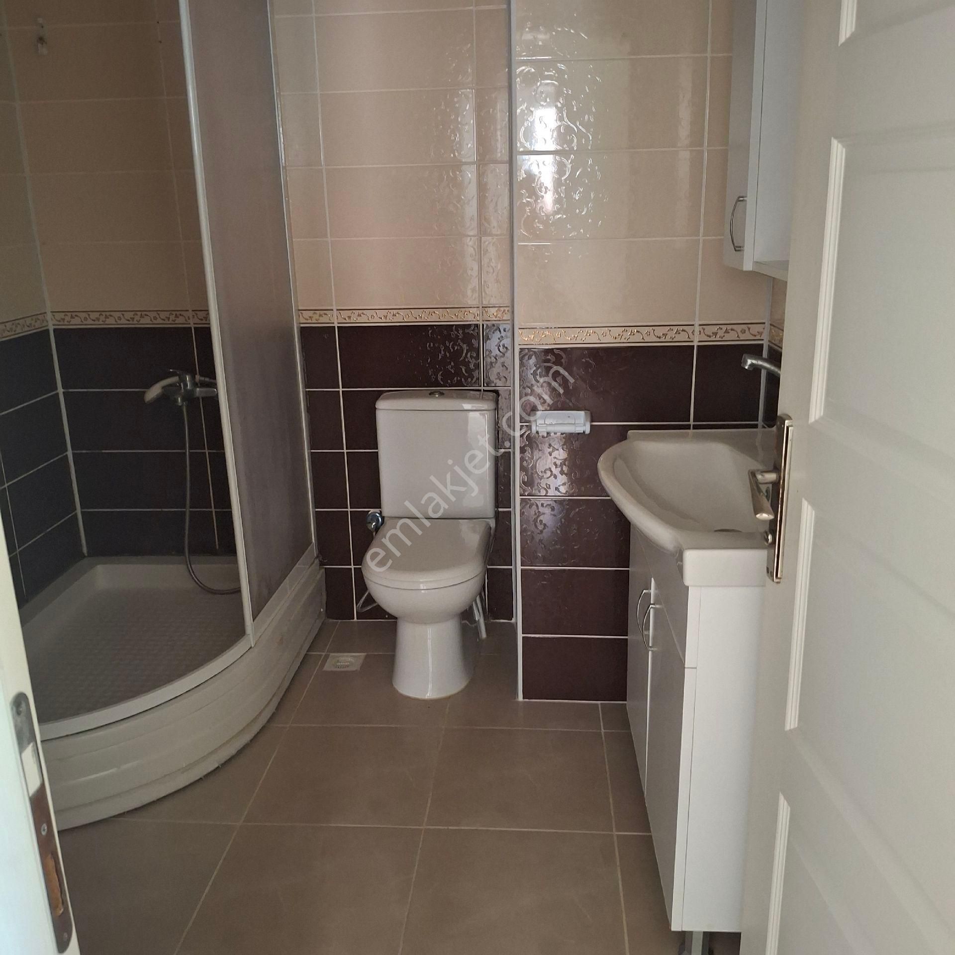 T.dağ Muratlı İstiklal K.pınar Mah'.de Cadde Üzeri Merkezi Konumda (3+1) 3.kat Daire Satılıktır. - Görsel 30