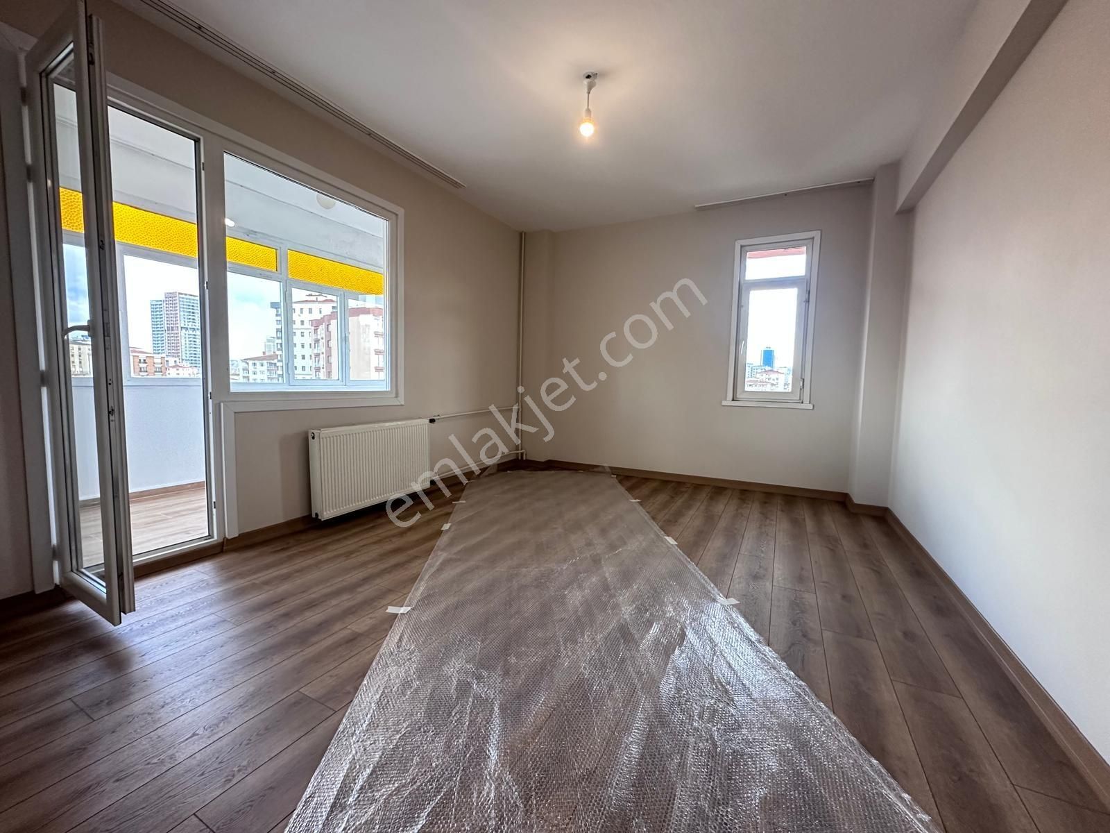 Bayar Caddesin De Kapanmaz Ferahlıkta Çift Balkonlu Net 110m2 - Görsel 14