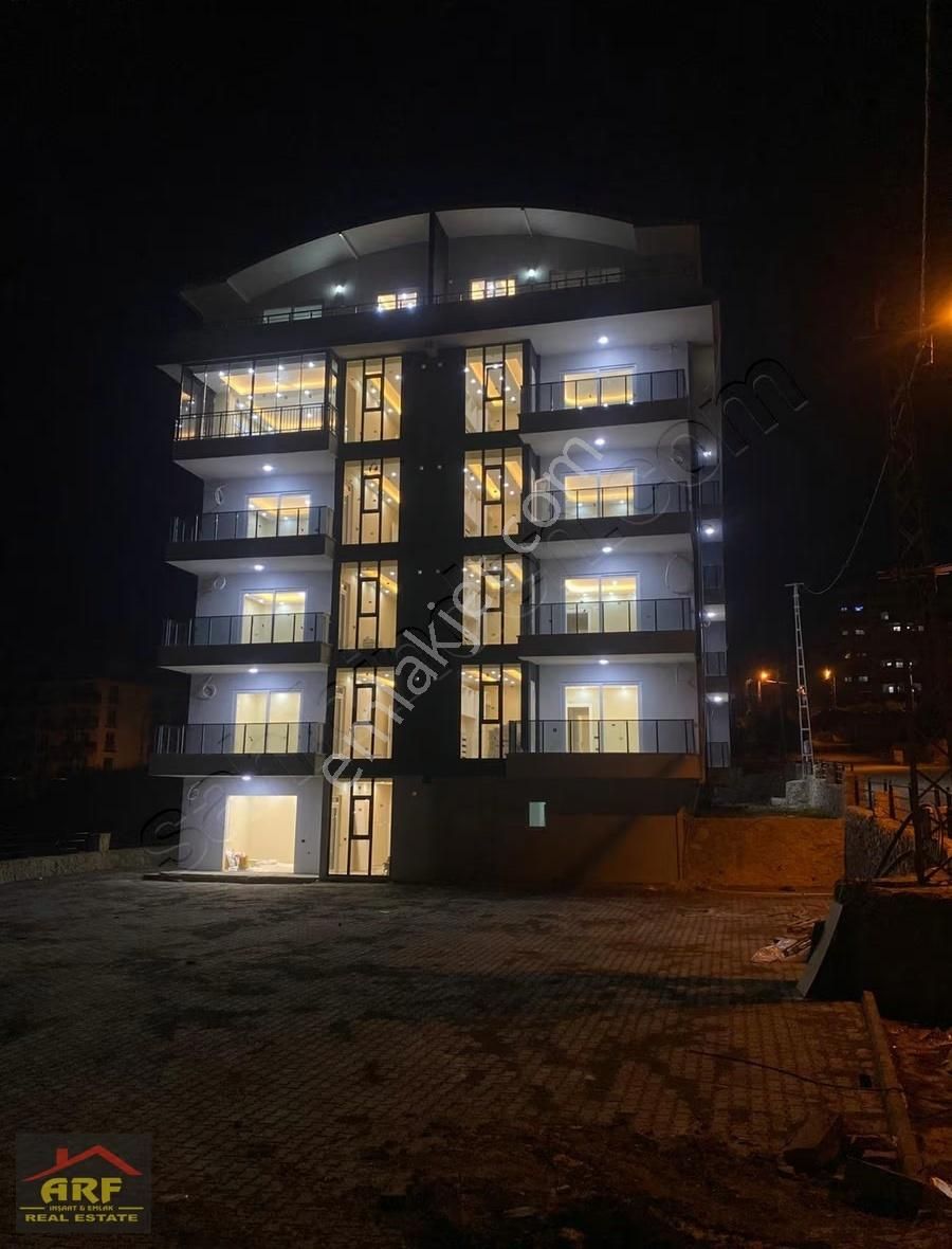 Satılık 4+2 Dubleks | Ayrı Girişli 2 Adet 2+1 | Yatırım Ve Aile - Görsel 13