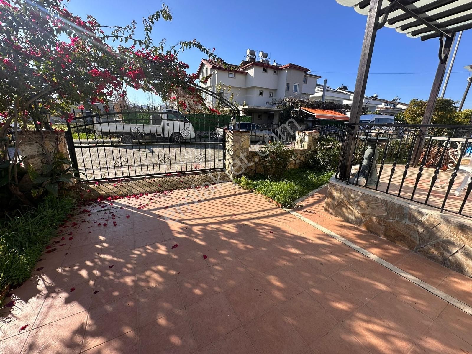 Stoptan Site İçerisinde 4+1 Dubleks Villa - Görsel 3