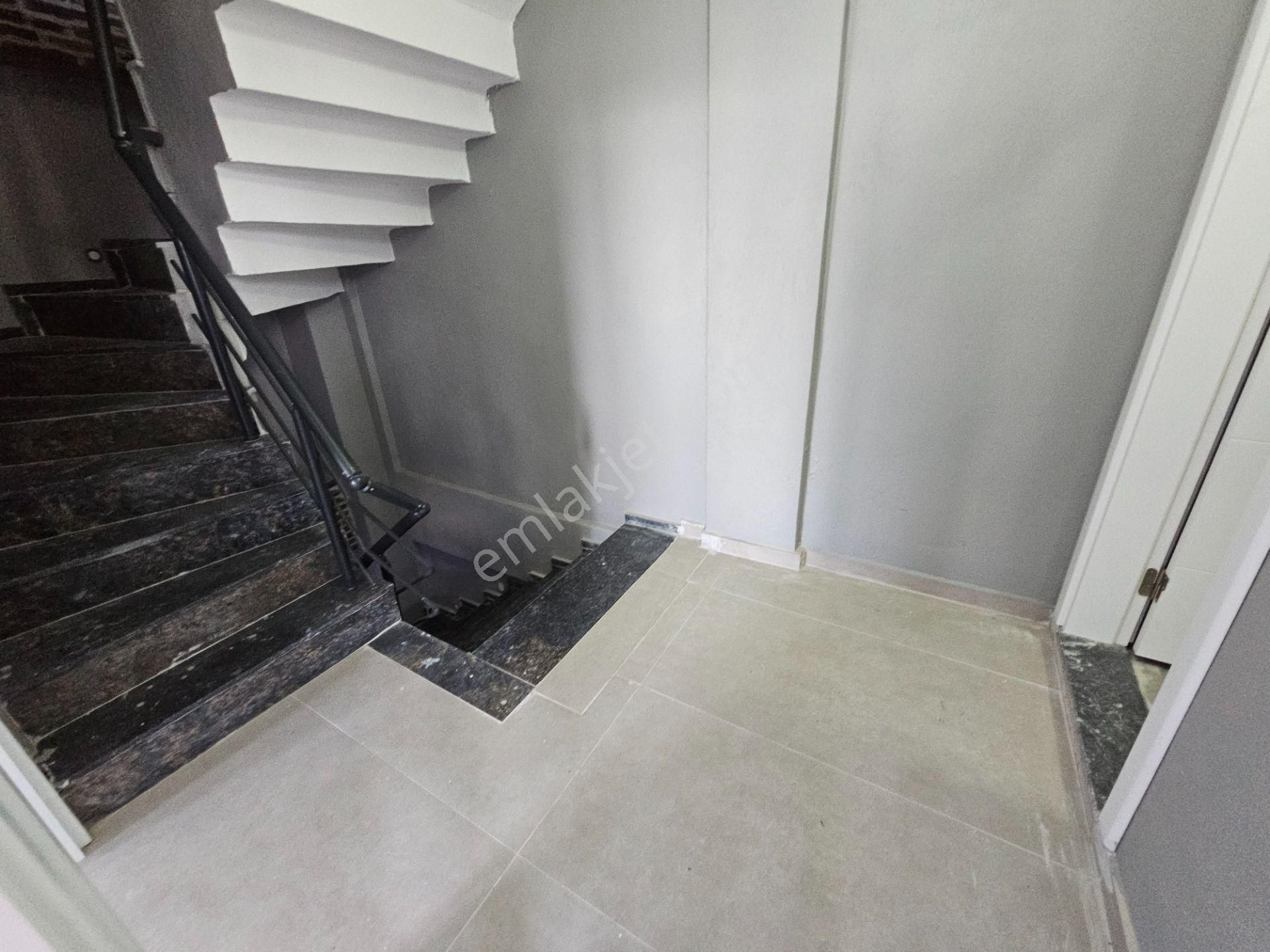 Deniz'den Kocaali Saakrya'da 3+1 Merkezde,giyinme Odalı,ebeveyn Banyolu Villa - Görsel 23