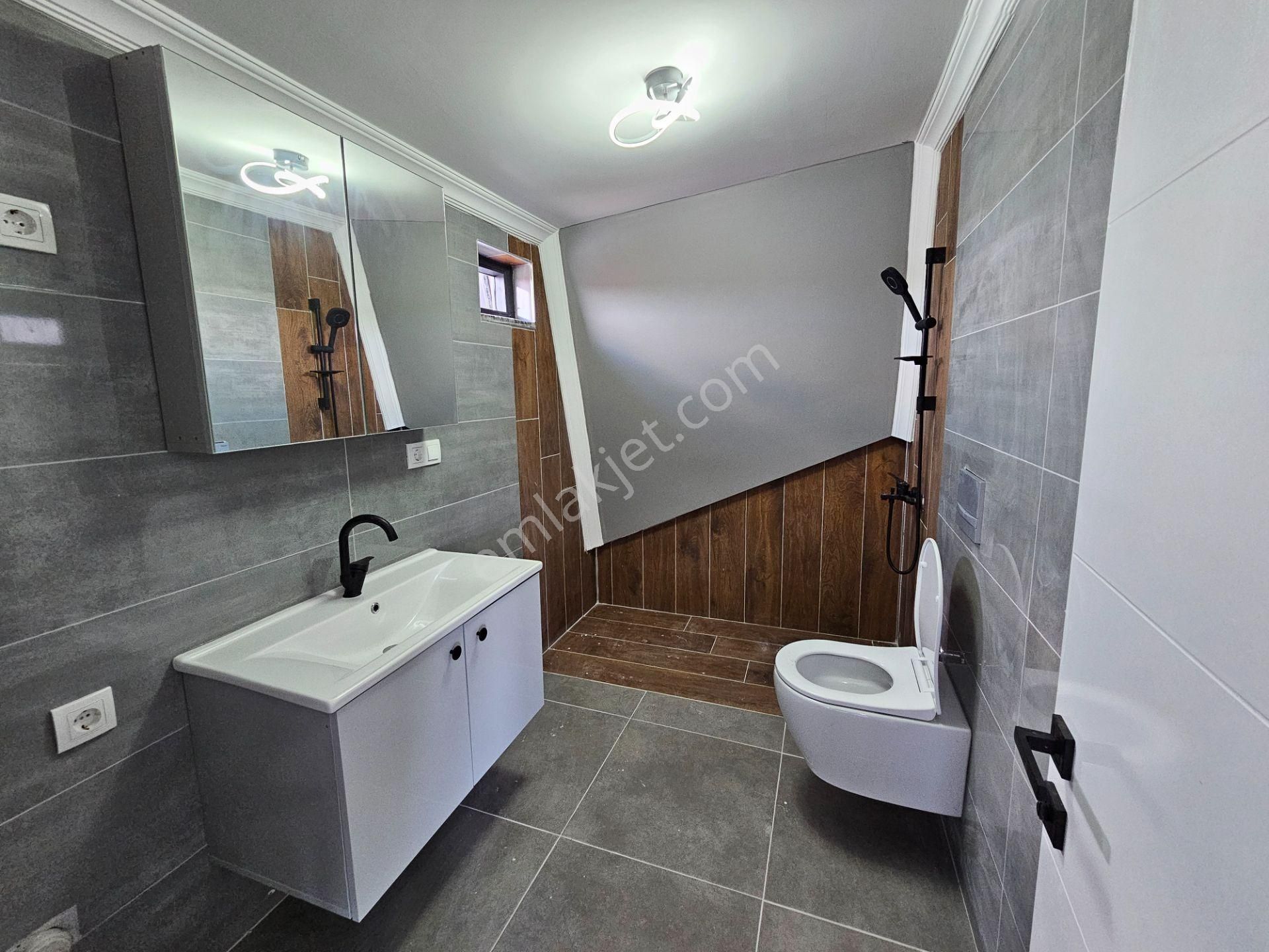 Deniz'den Kocaali Saakrya'da 3+1 Merkezde,giyinme Odalı,ebeveyn Banyolu Villa - Görsel 35