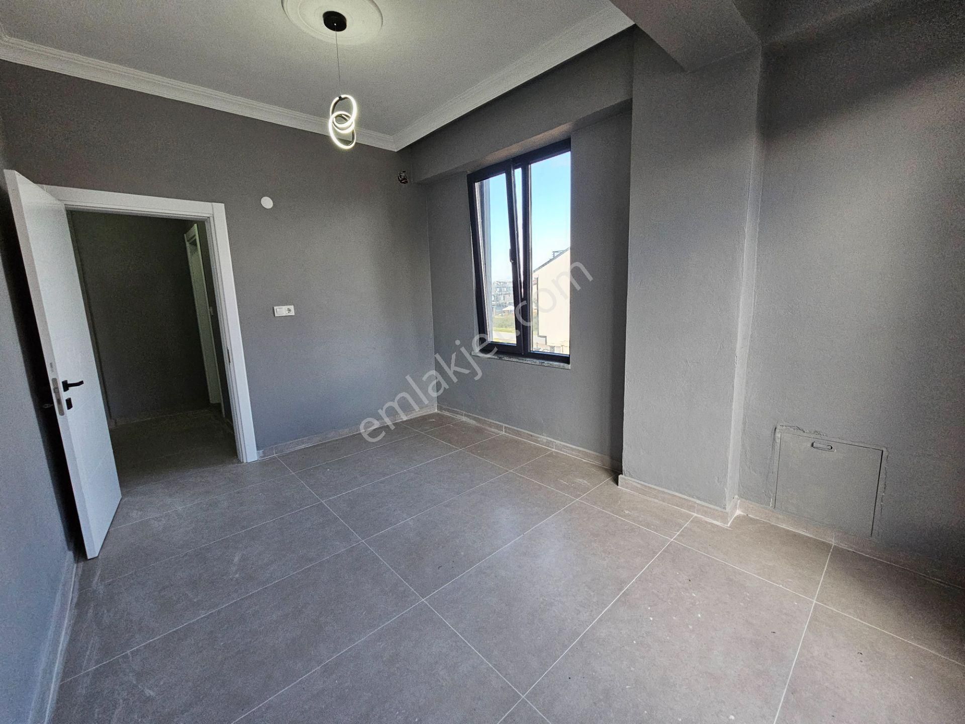 Deniz'den Kocaali Saakrya'da 3+1 Merkezde,giyinme Odalı,ebeveyn Banyolu Villa - Görsel 25