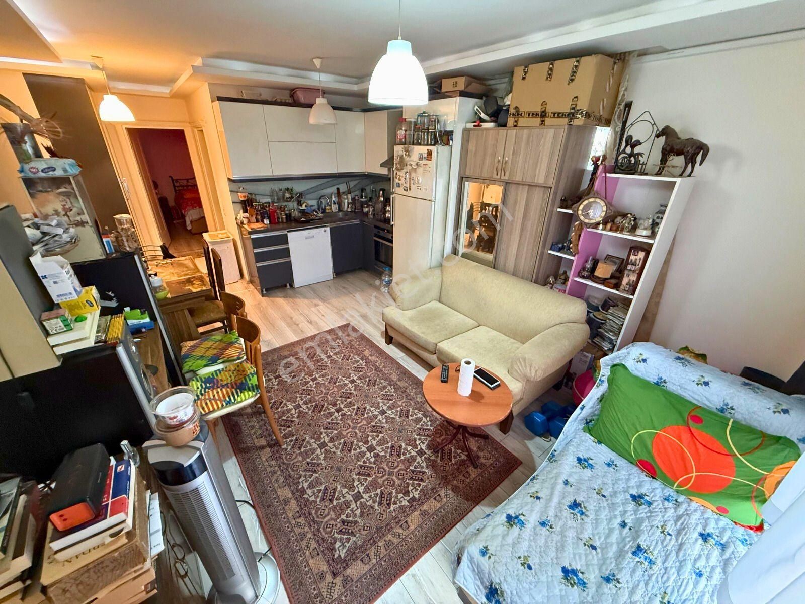 Akman'dan Altınkumda Satılık 1+1 Yüzme Havuzlu Otoparklı Daire