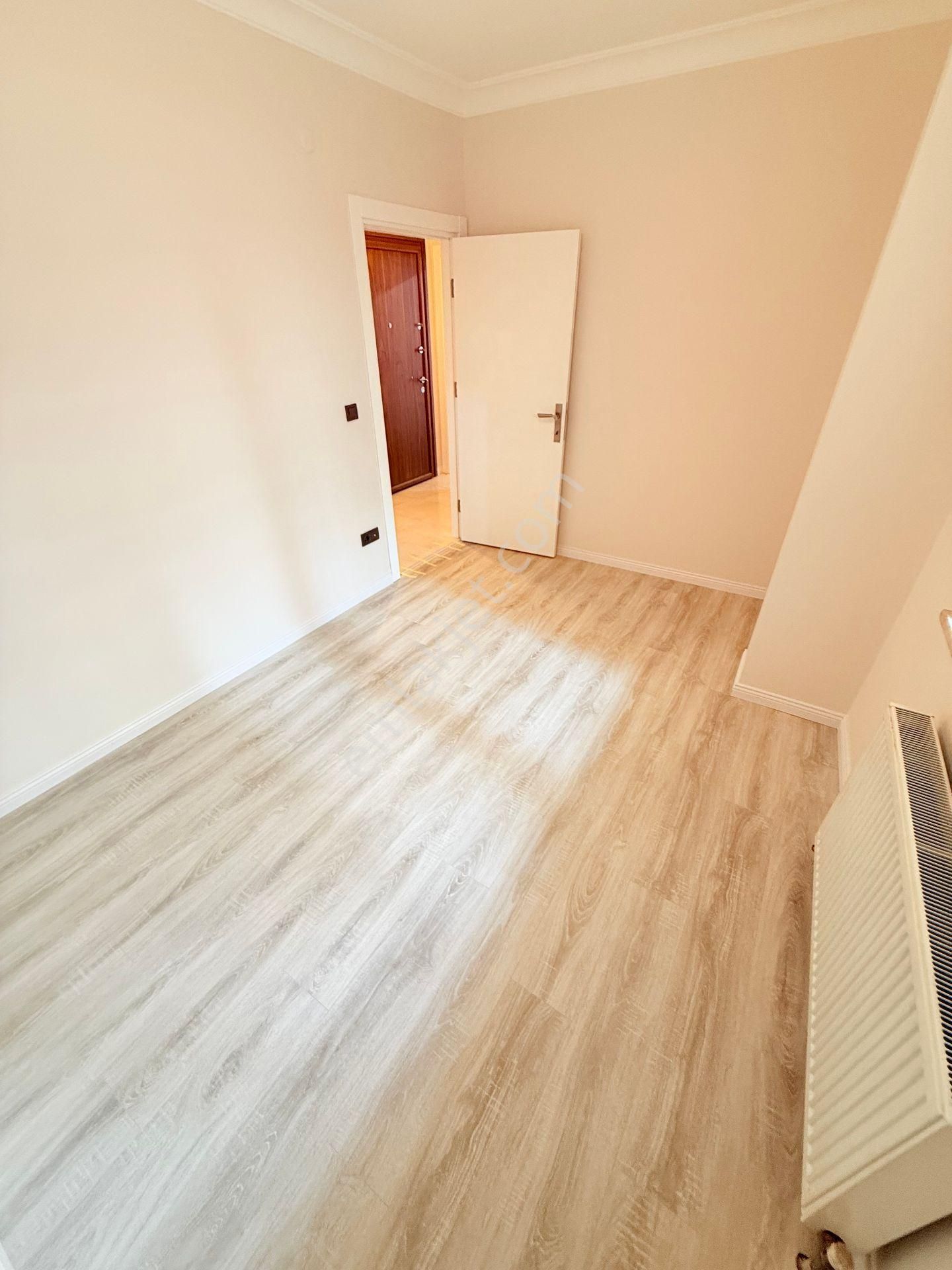 Adatepe Işıklar Da Minibüse 2.bina İskanlı Boş 1+1 Daire - Görsel 8