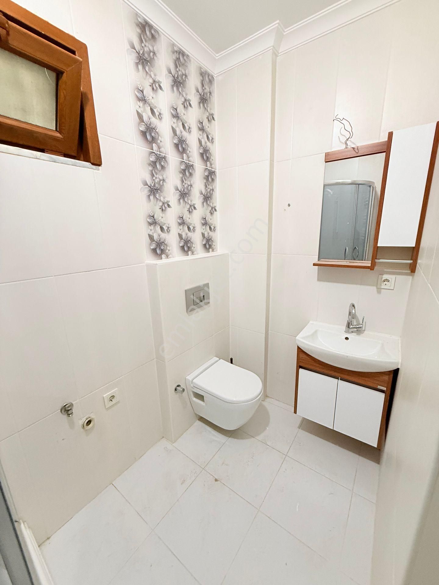 Adatepe Işıklar Da Minibüse 2.bina İskanlı Boş 1+1 Daire - Görsel 11