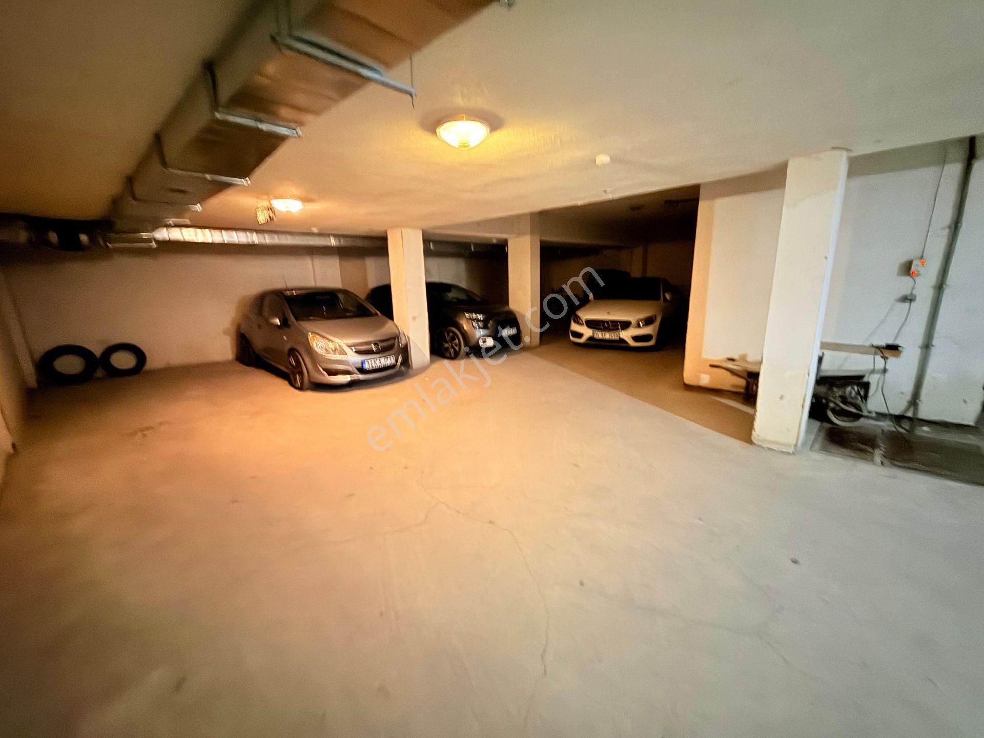 Adatepe Işıklar Da Minibüse 2.bina İskanlı Boş 1+1 Daire - Görsel 16