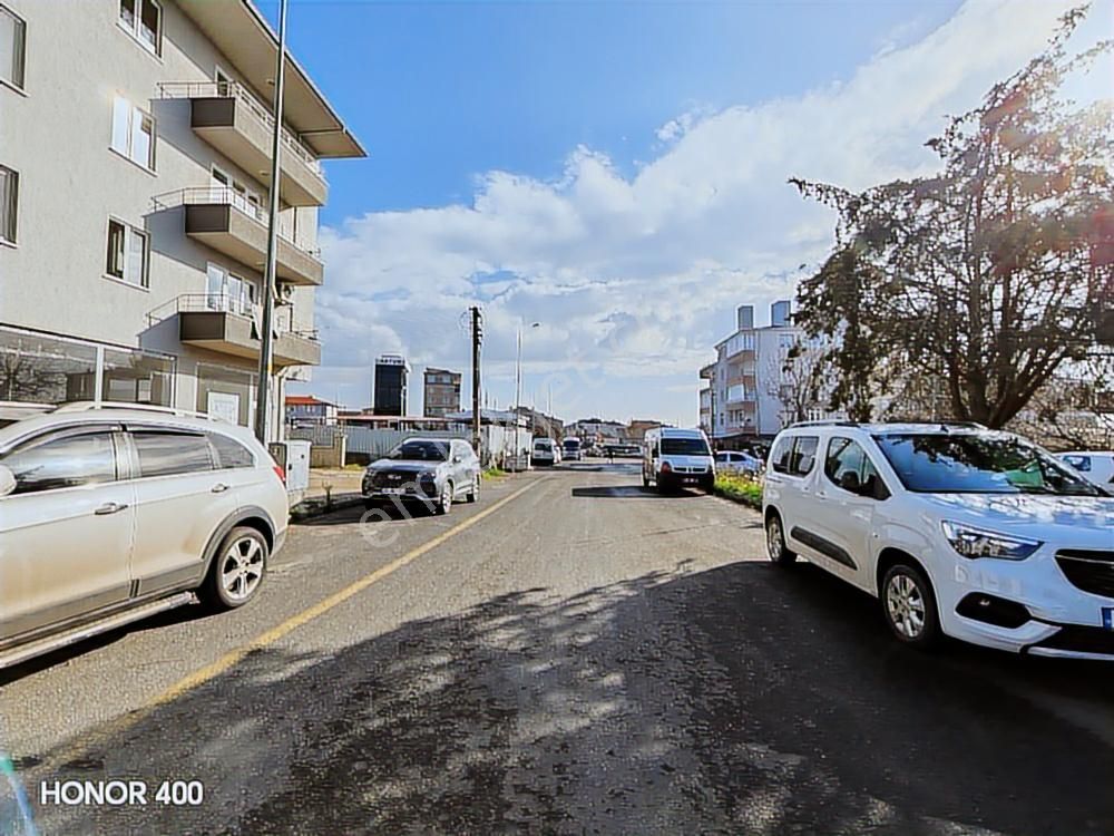 Hatip Muhtarlığı Yanında Site İçinde 110m2 2+1 Satılık İskanlı