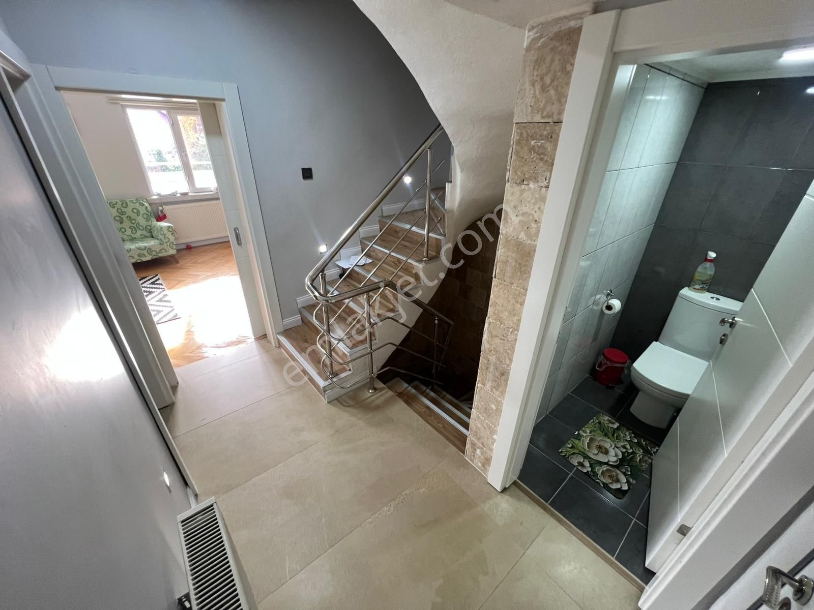 Kardelen Mah. Altunkent Sitesi Yapılı 5+1 Satılık Köşe Müstakil - Görsel 16