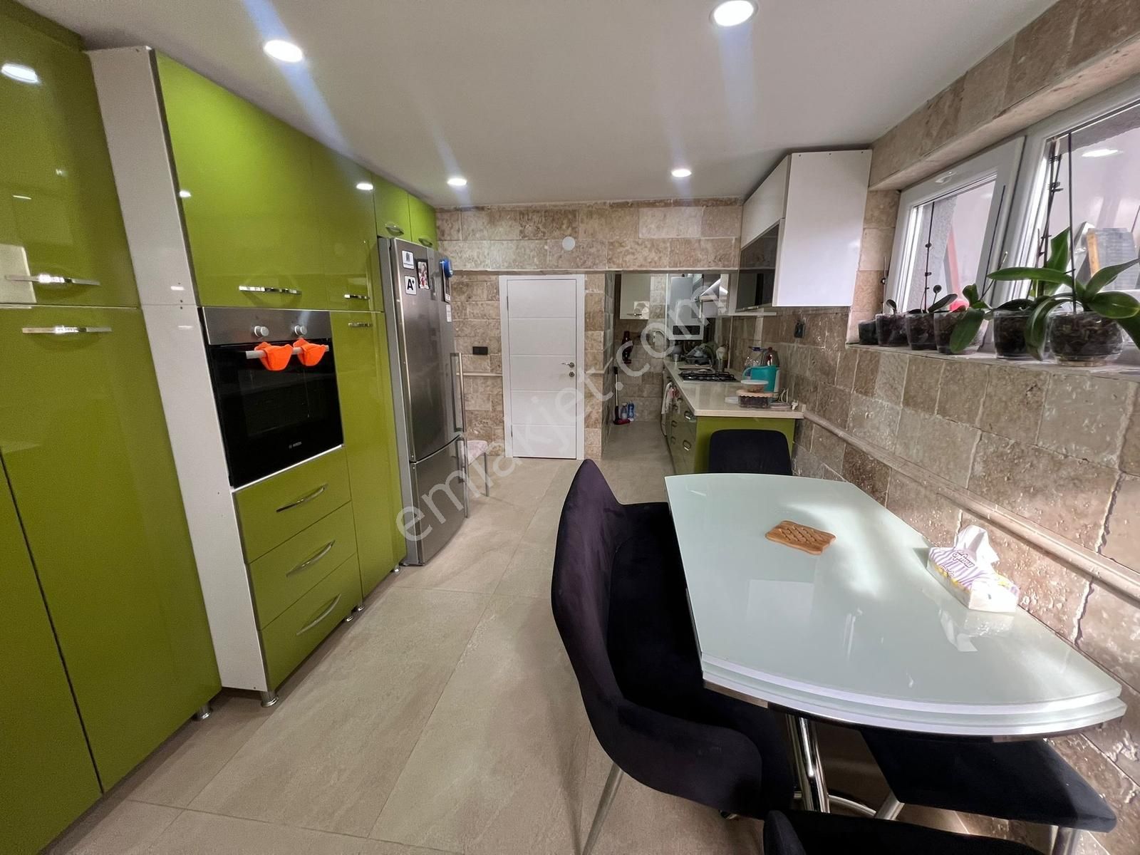 Kardelen Mah. Altunkent Sitesi Yapılı 5+1 Satılık Köşe Müstakil - Görsel 34