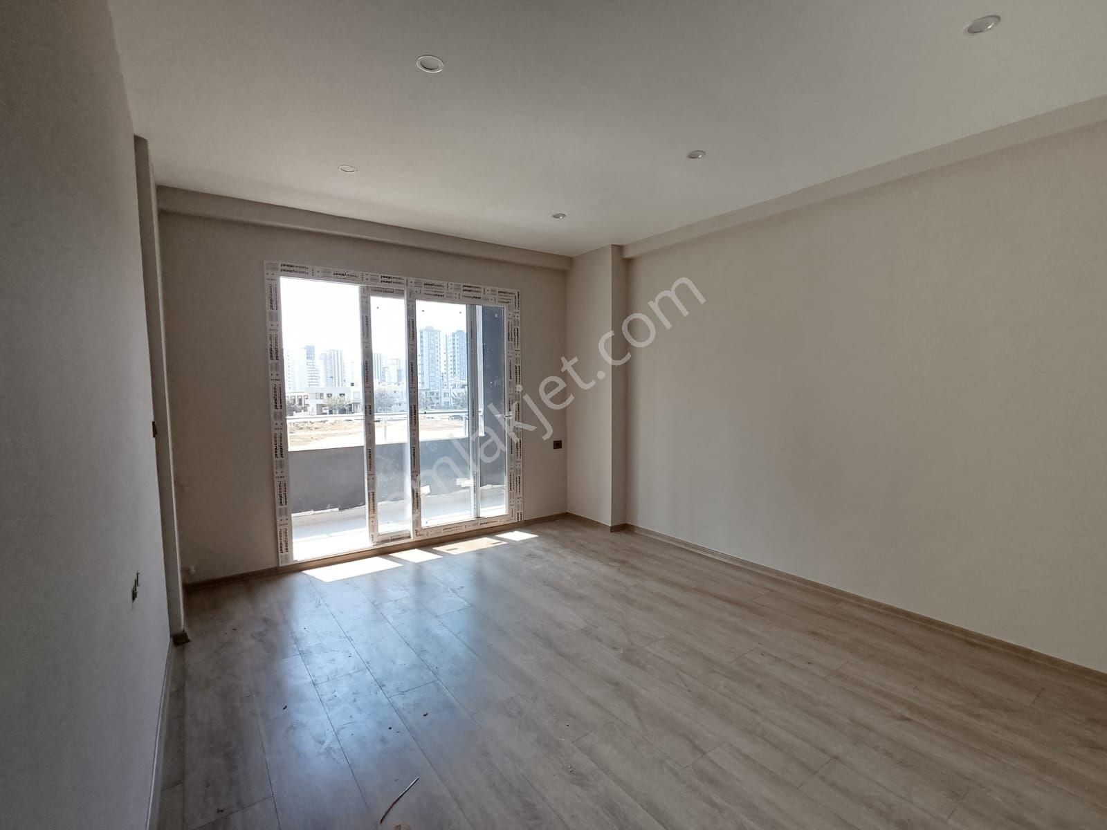 Çarkıparede Bulvar Üstü Çukurova Fırın Arkası 1+1 Satılık Daire - Görsel 3