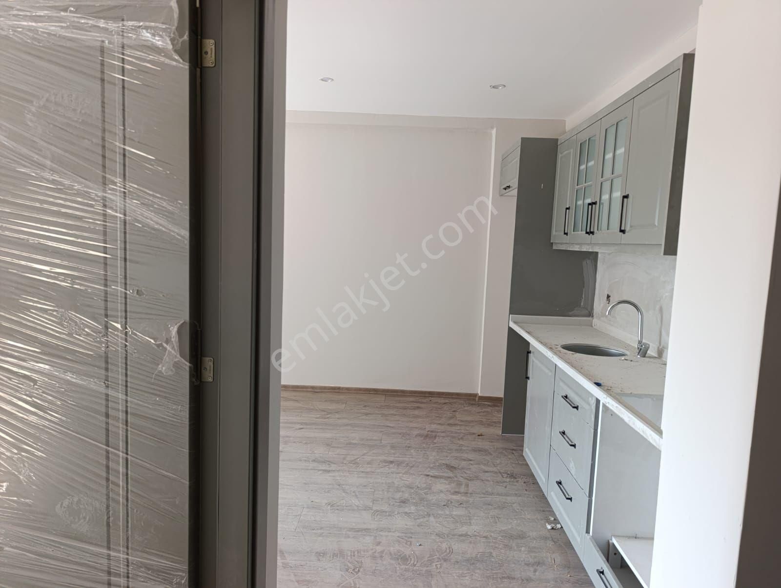 Çarkıparede Bulvar Üstü Çukurova Fırın Arkası 1+1 Satılık Daire - Görsel 9