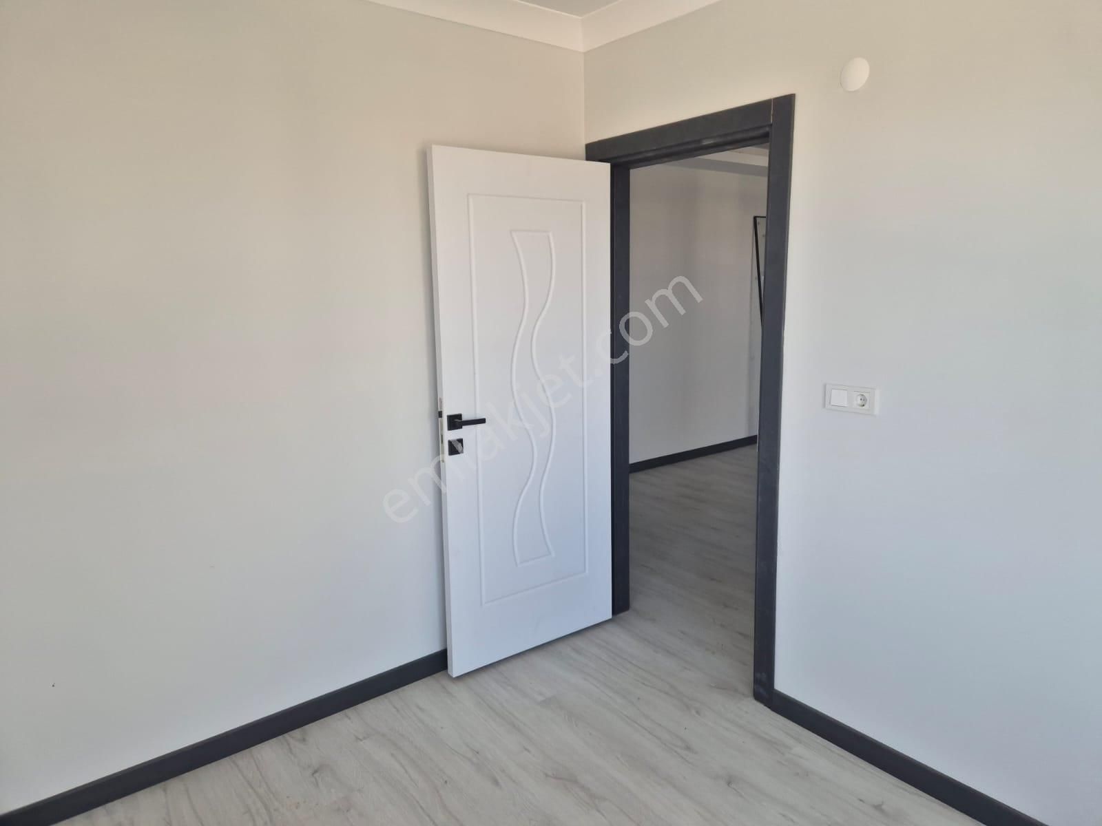 Rumeli Mahallesi Mekke Camii Civarı Y. Giriş Satılık 1+1 Daire - Görsel 8