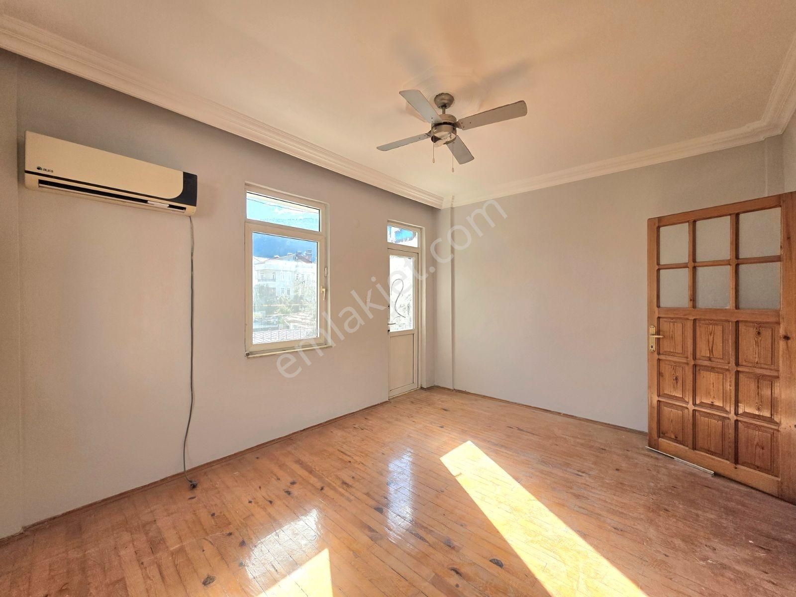 Fethiye Merkez'de Satılık 2+1 100m2 Ara Kat Ayrı Mutfak Daire - Görsel 14