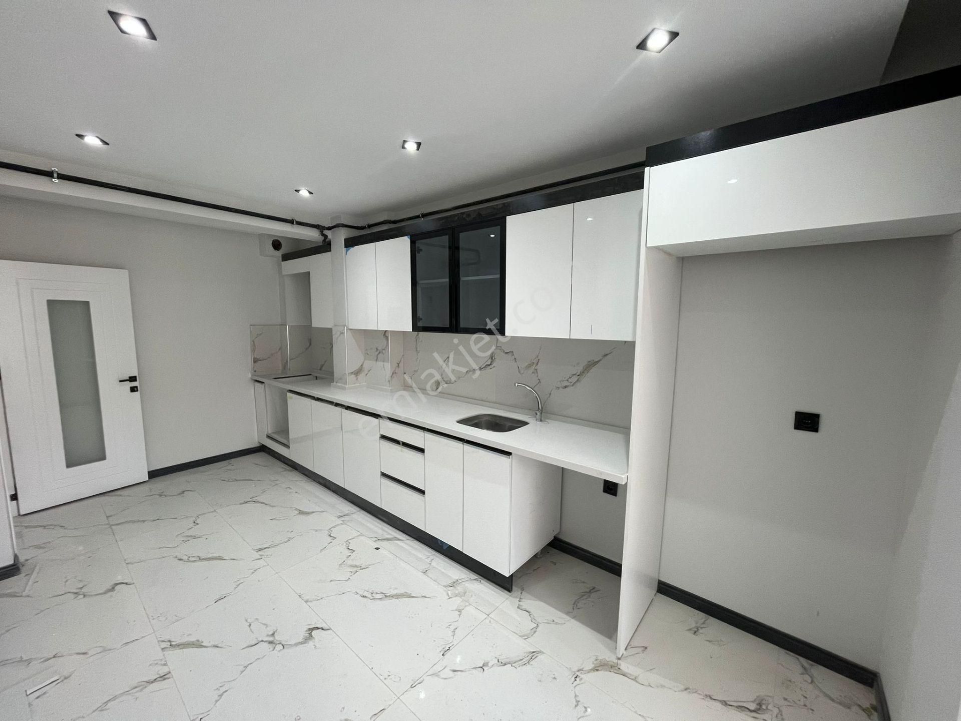 Tuncay Kartal'dan Ulusal Egemenlik Mevkii Geniş 2+1 - Görsel 15