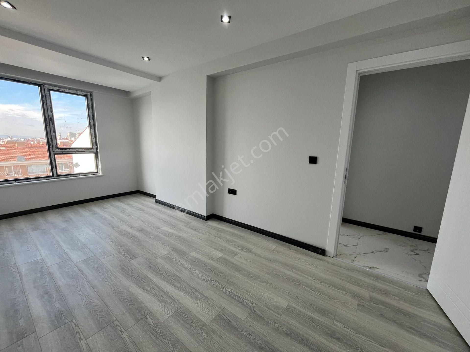 Tuncay Kartal'dan Ulusal Egemenlik Mevkii Geniş 2+1 - Görsel 21