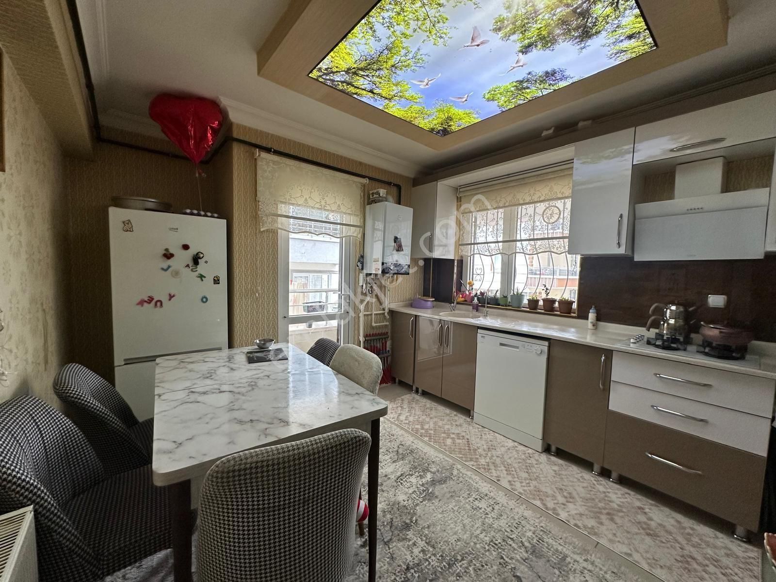 Okul - Park Yakını / Kat Konumlu / Full+full Yapılı Y.giriş 3+1 - Görsel 2