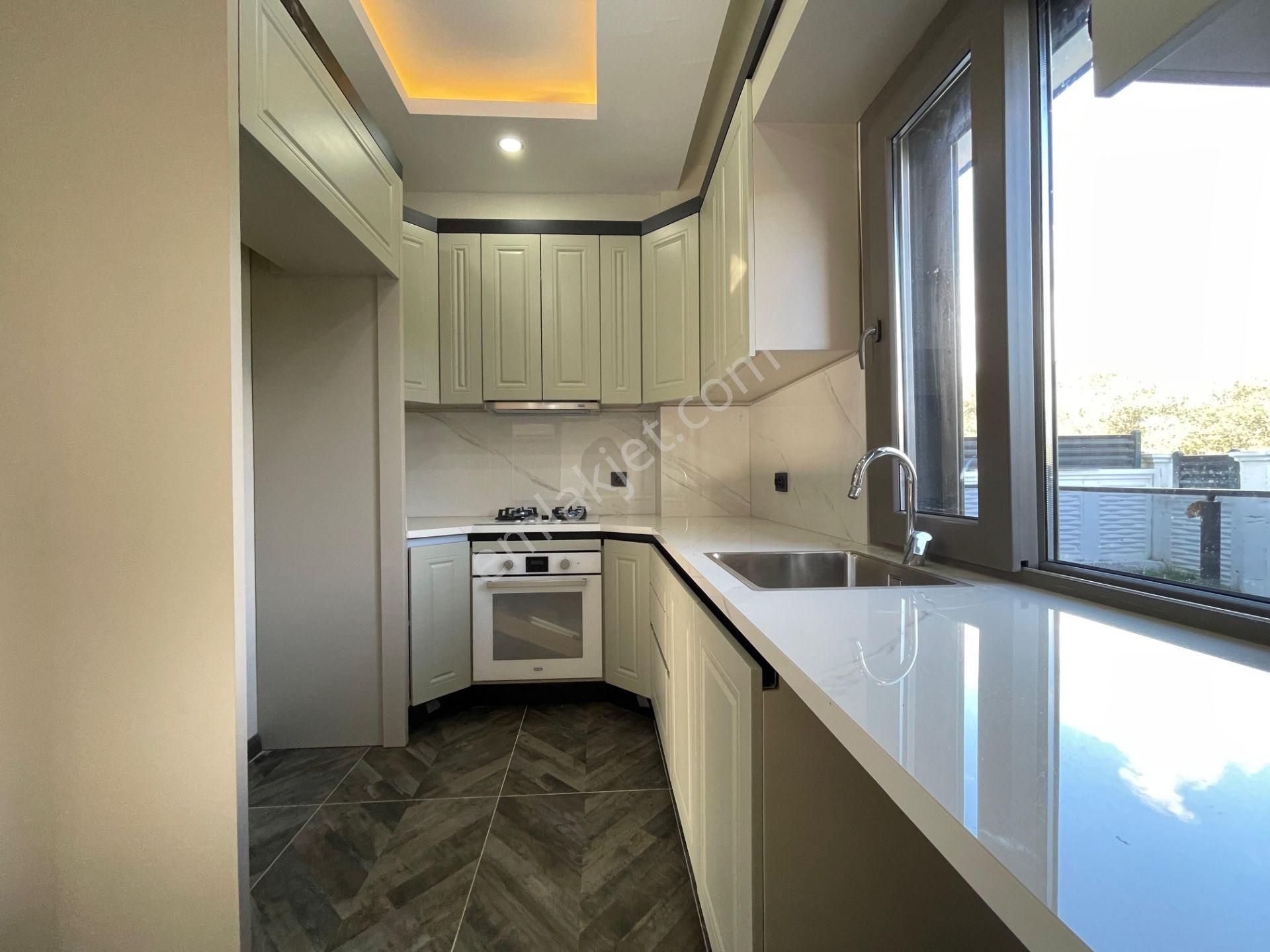 Berkay Demirel'den Kadıköyde Özel Havuzlu Ultra Lüks 3+1 Villa - Görsel 13