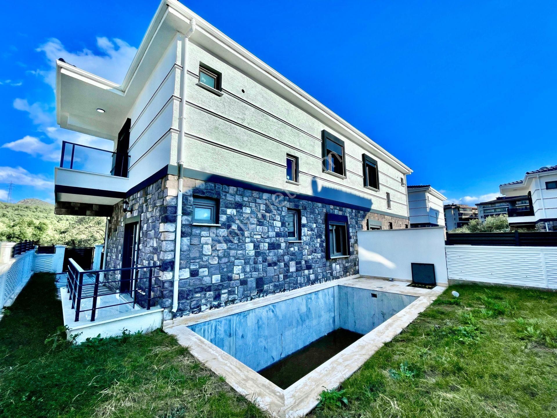 Berkay Demirel'den Kadıköyde Özel Havuzlu Ultra Lüks 3+1 Villa