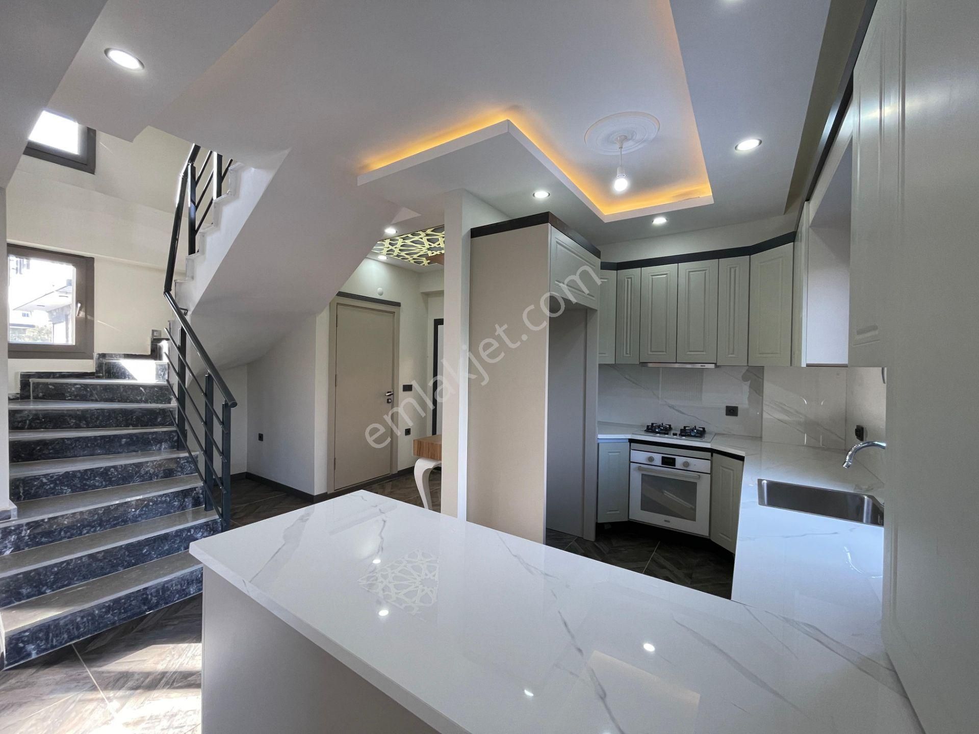 Berkay Demirel'den Kadıköyde Özel Havuzlu Ultra Lüks 3+1 Villa - Görsel 14