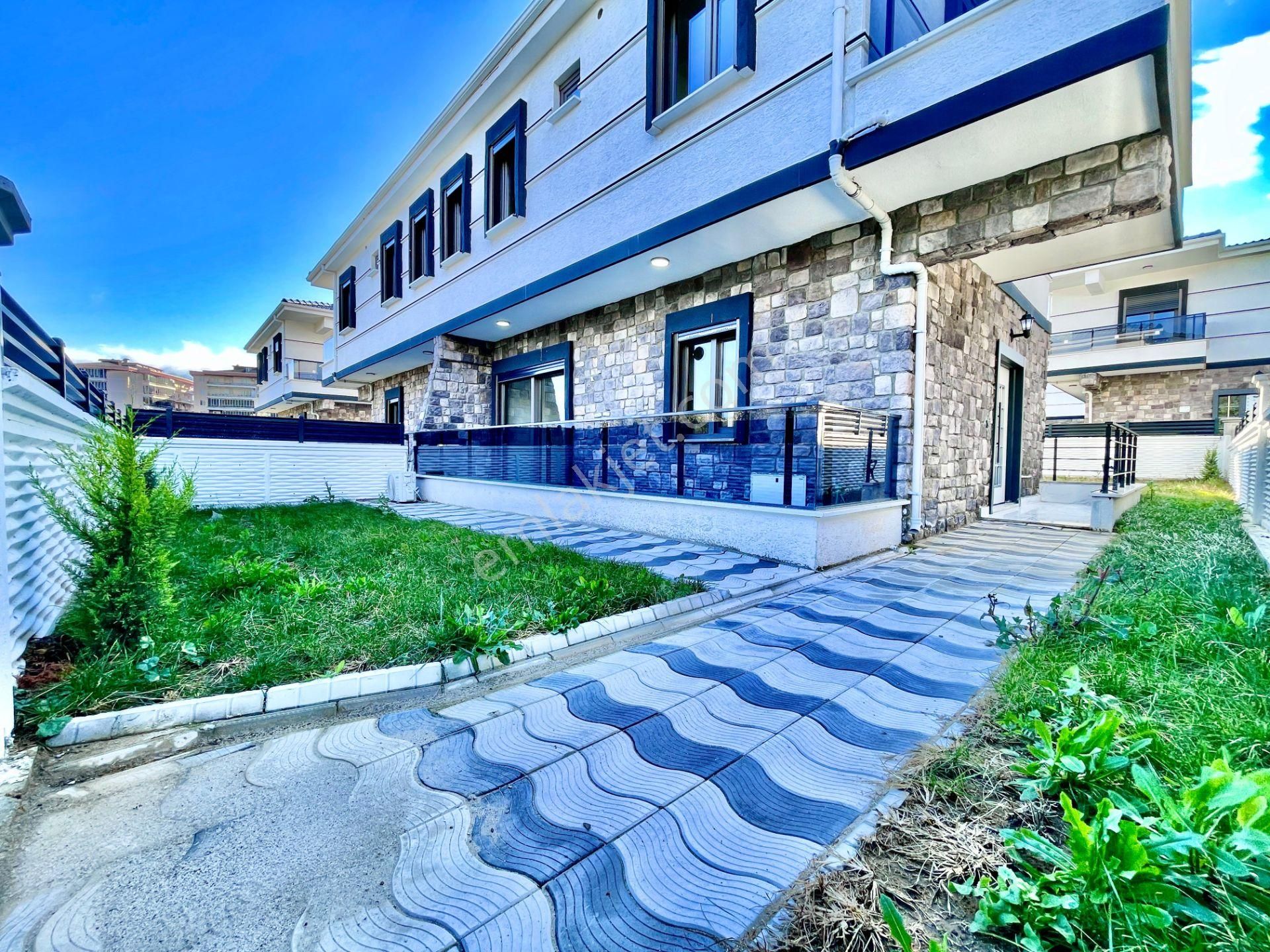 Berkay Demirel'den Kadıköyde Özel Havuzlu Ultra Lüks 3+1 Villa - Görsel 5