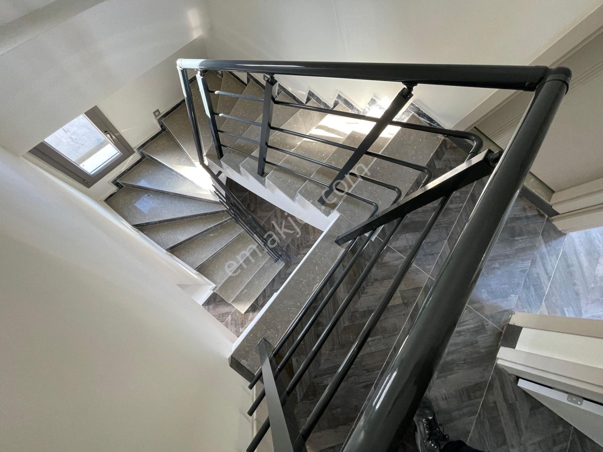 Berkay Demirel'den Kadıköyde Özel Havuzlu Ultra Lüks 3+1 Villa - Görsel 22