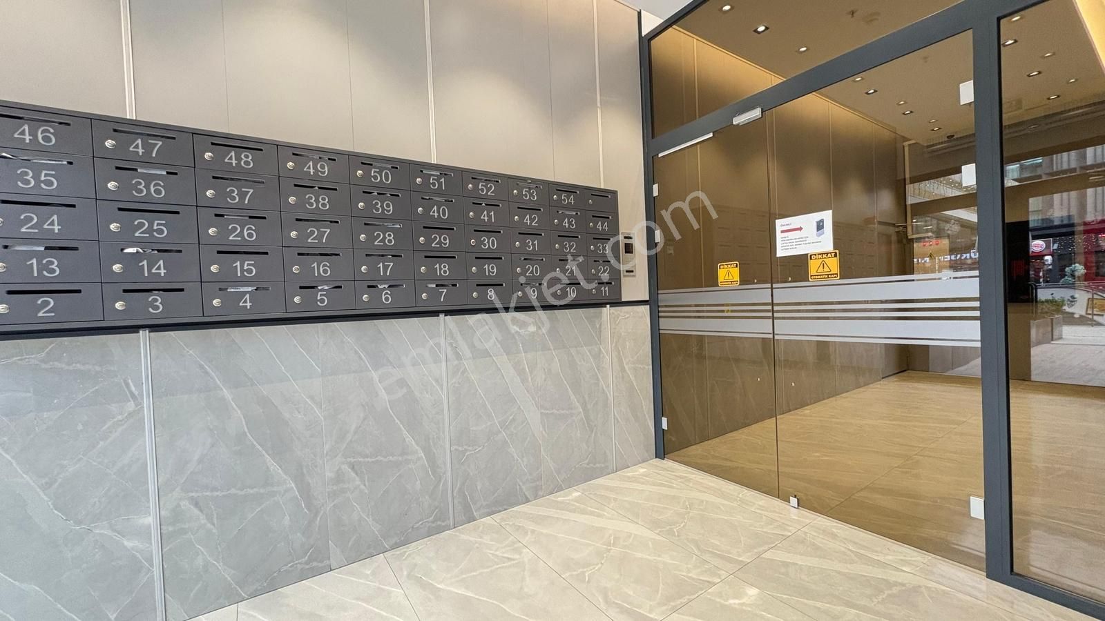 Sefaköy Torkam E-5 Metropark'ta 1+1 Kiralık Daire - Görsel 15