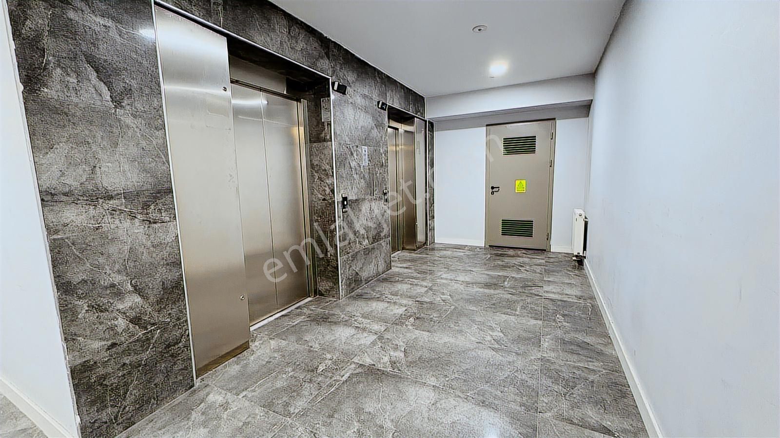 Sefaköy Torkam E-5 Metropark'ta 1+1 Kiralık Daire - Görsel 7