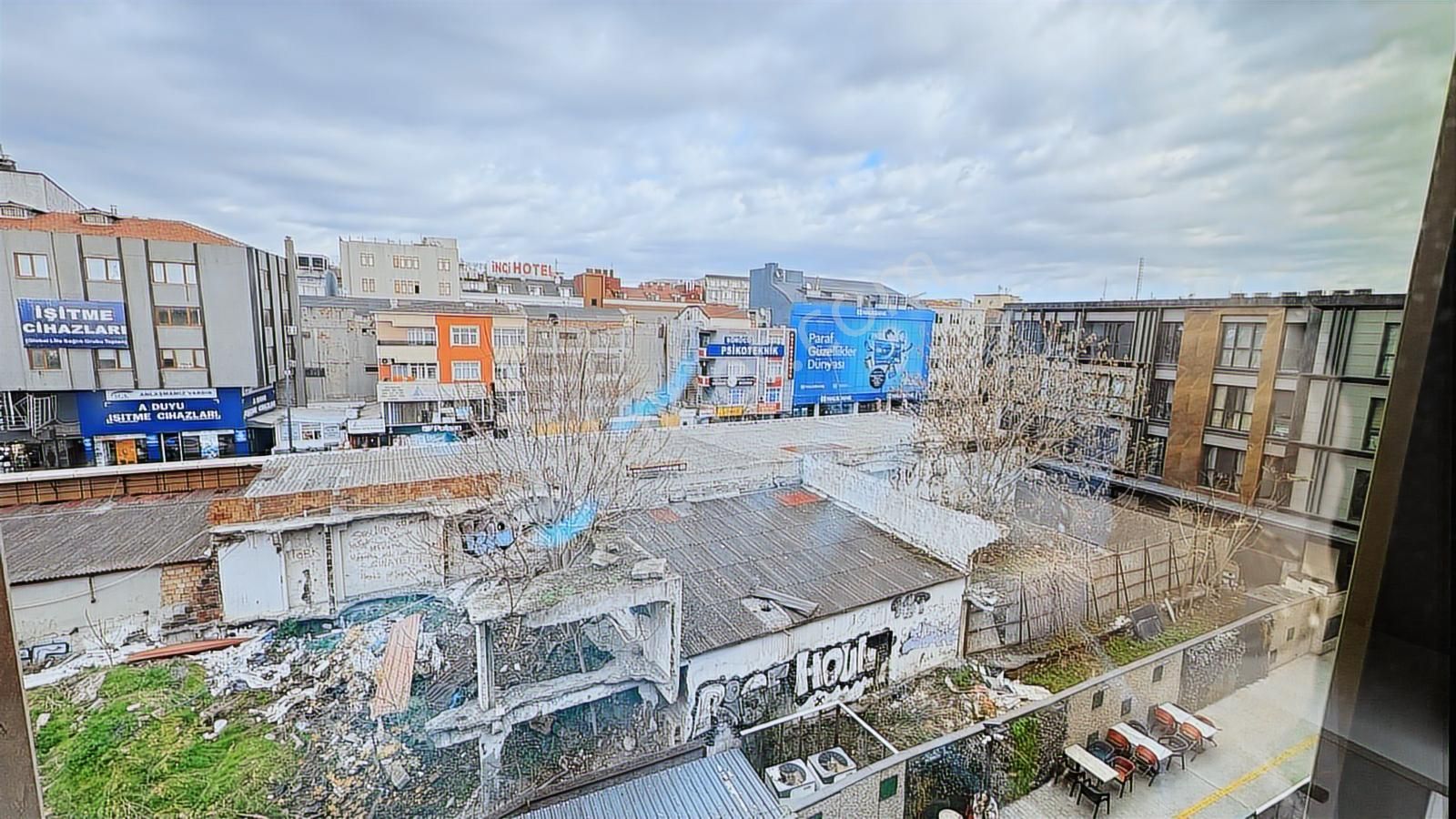 Sefaköy Torkam E-5 Metropark'ta 1+1 Kiralık Daire - Görsel 27