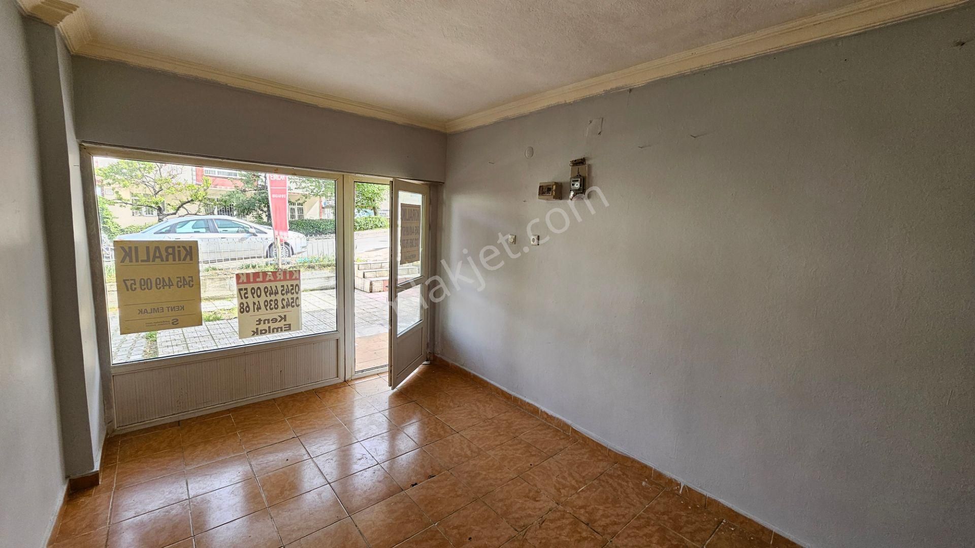 Abidin Paşada 25 Metre Wc Li Mutvaklı Kiralık Dükkan - Görsel 5