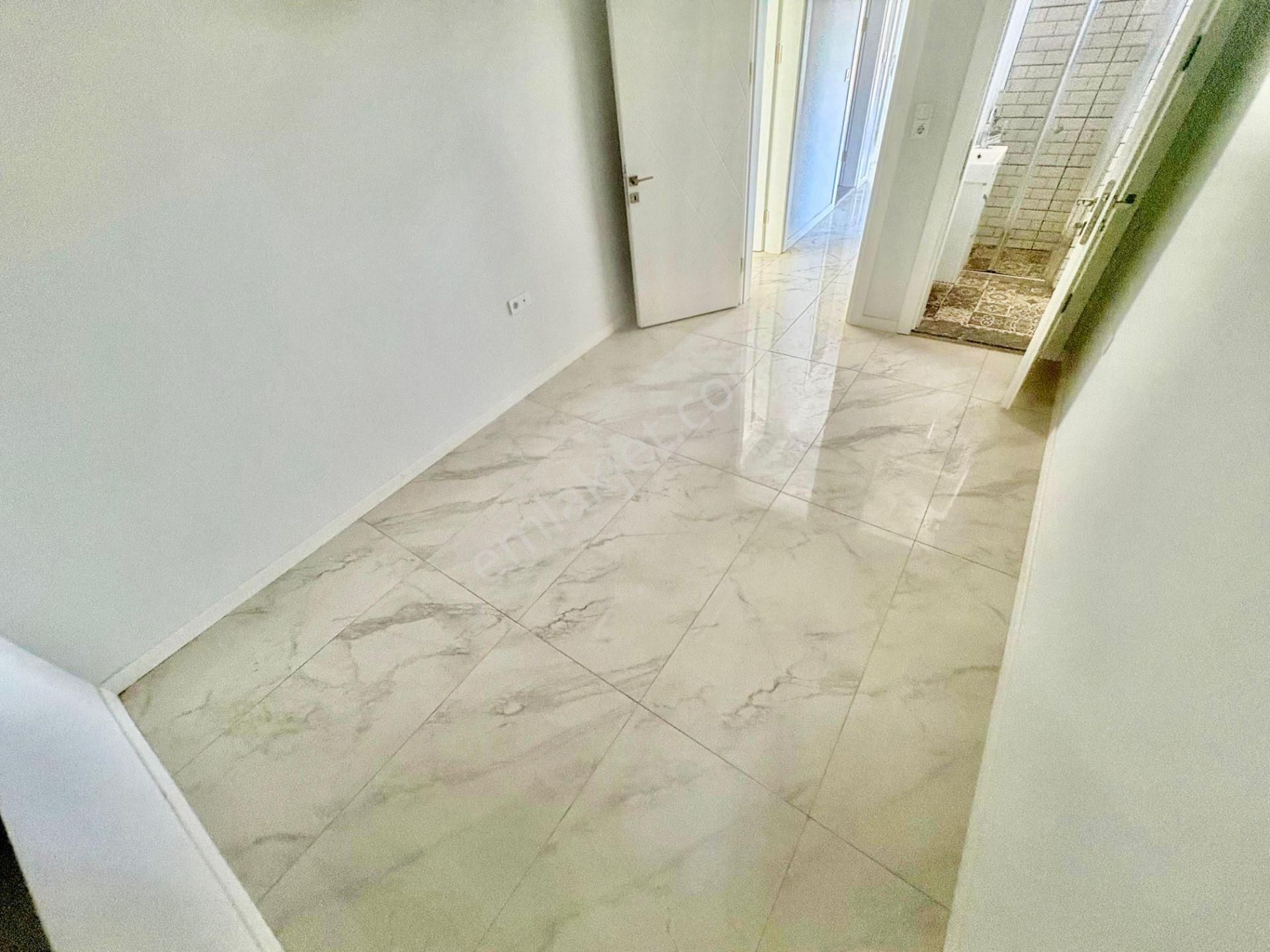 ▓karabuluttan▓pelitköy'de Denize 150mt & Lüx 6+1 Satılık Tam Müstakil - Görsel 22