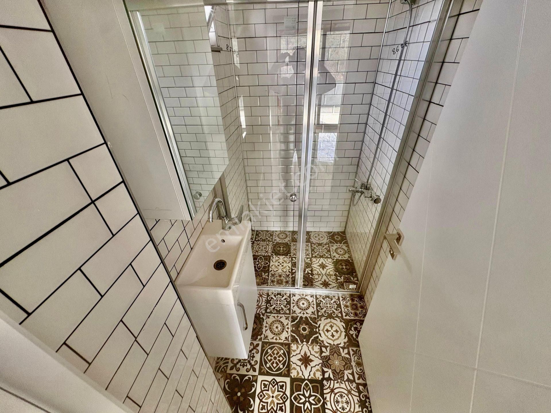 ▓karabuluttan▓pelitköy'de Denize 150mt & Lüx 6+1 Satılık Tam Müstakil - Görsel 10