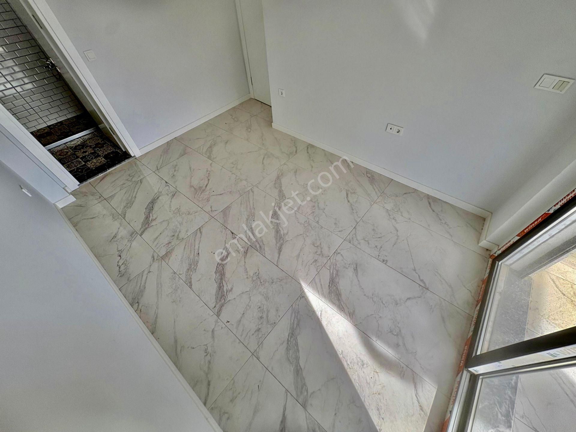 ▓karabuluttan▓pelitköy'de Denize 150mt & Lüx 6+1 Satılık Tam Müstakil - Görsel 12