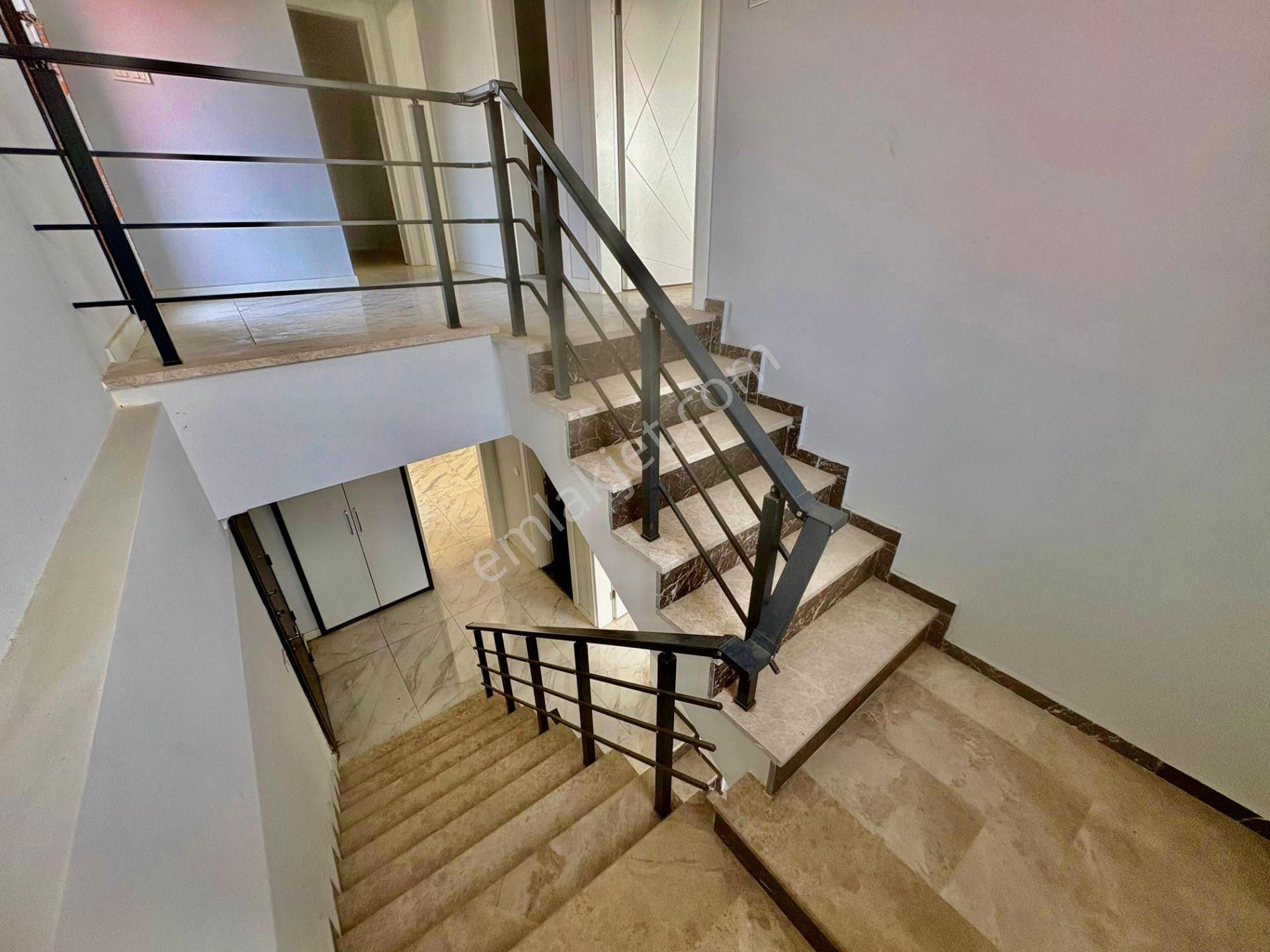 ▓karabuluttan▓pelitköy'de Denize 150mt & Lüx 6+1 Satılık Tam Müstakil - Görsel 14