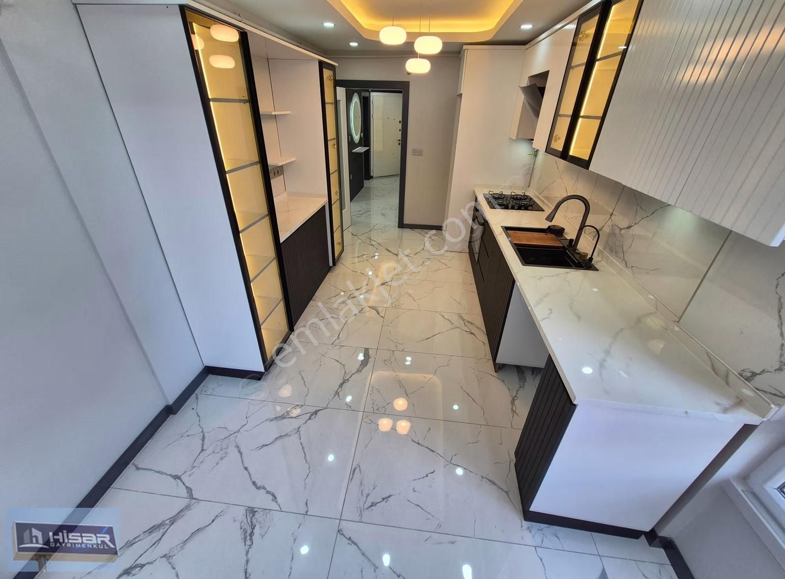 Hisar'dan Lizbon Cad Üstü Lüks Yapılı 3+1 Manzaralı Orta Kat - Görsel 13
