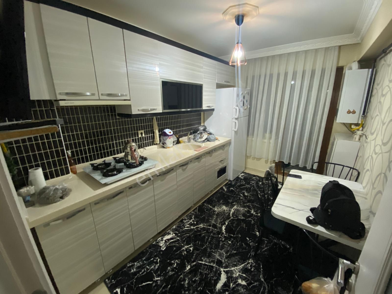 Atapark Mahallesi'nde Asansörlü Binada 2+1 Daire!