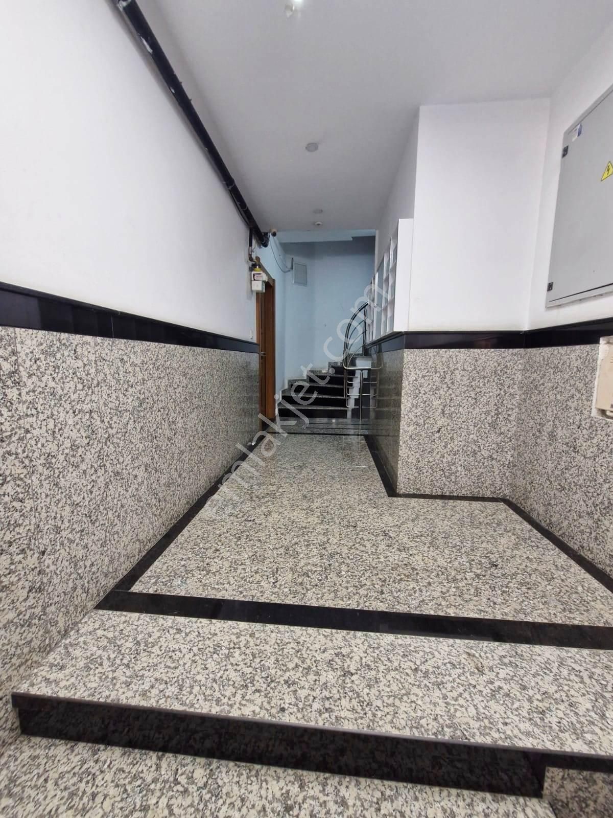 Fatih Emlaktan Ulu Camii Yakını Satılık 2+1 Masrafsız Ara Kat - Görsel 21