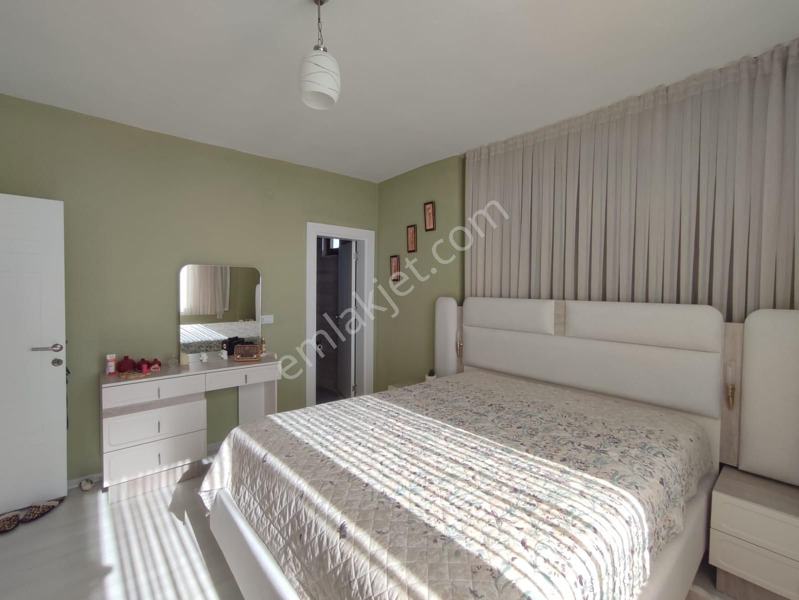 Acil Serik Şatırlı Mah. Komple 4 Katlı Satılık Bina - Görsel 14