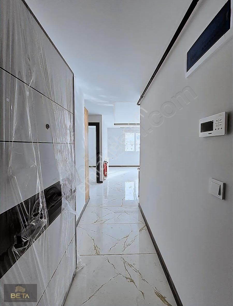 Barajyolu Boğalar Avm Civ.kombili 1+1 Sıfır Lüks Kiralık Daire