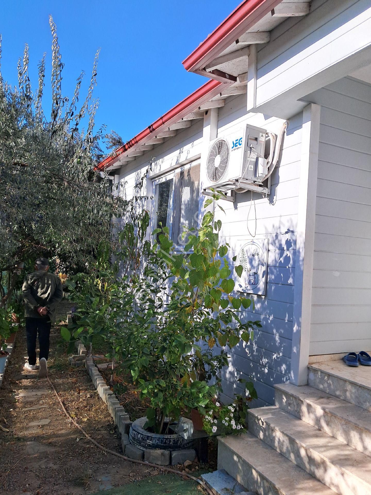 Balıkesir/edremit 255m2 Müstakil Bahçeli 2.5 İmarlı Ev - Görsel 8