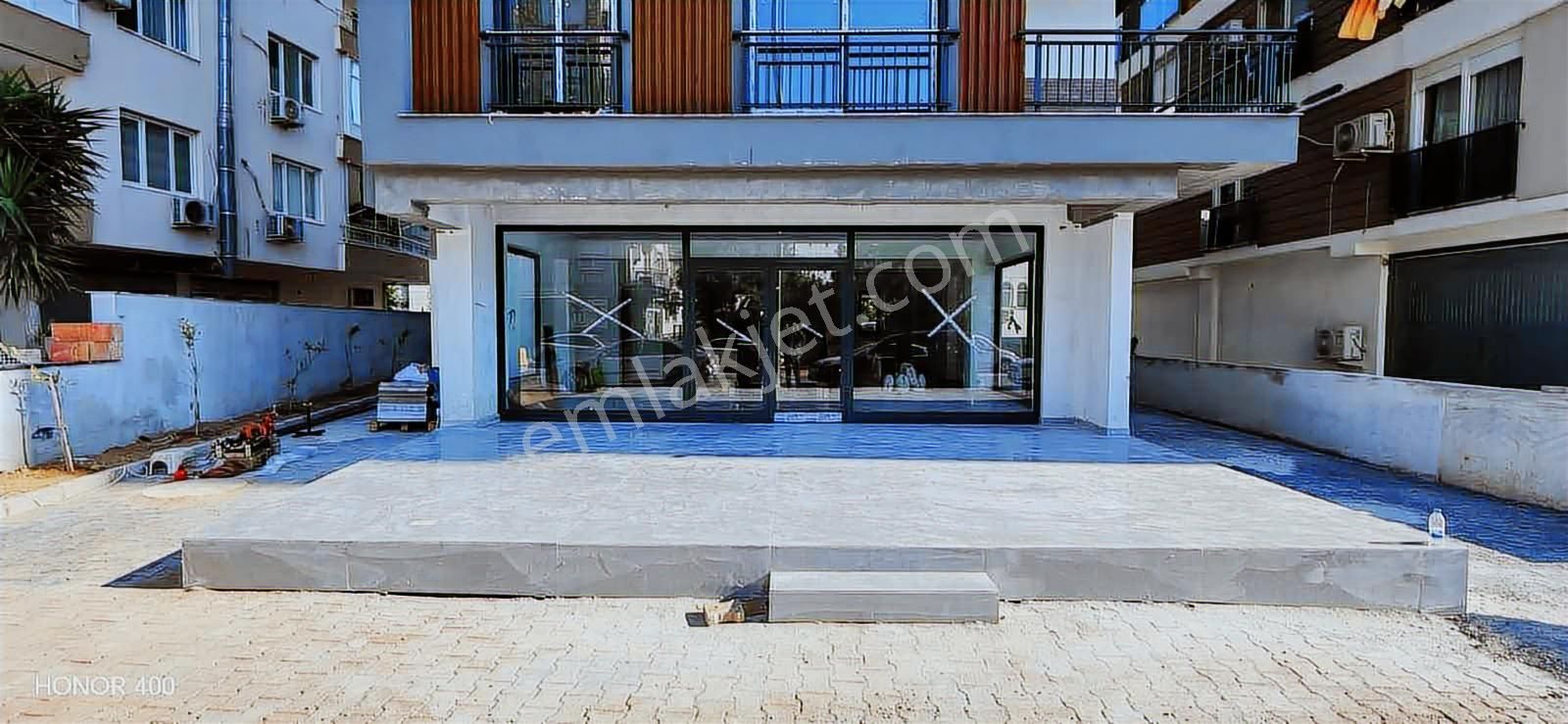 Güvenlik Mahallesinde Prestijli, Geniş Ve Yatırıma Uygun Dükkan