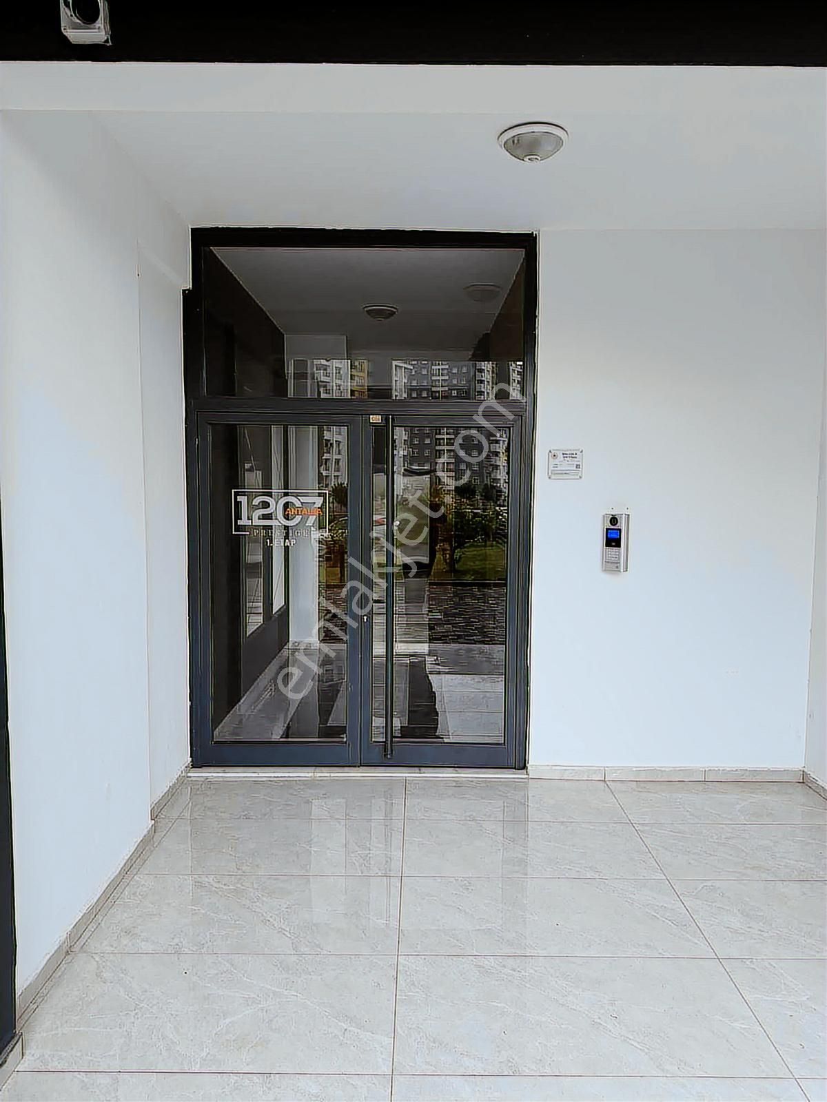 Ekpa 1207 Prestige Sitesinde Güney Havuz Cephe 2+1 Satılık Daire - Görsel 10