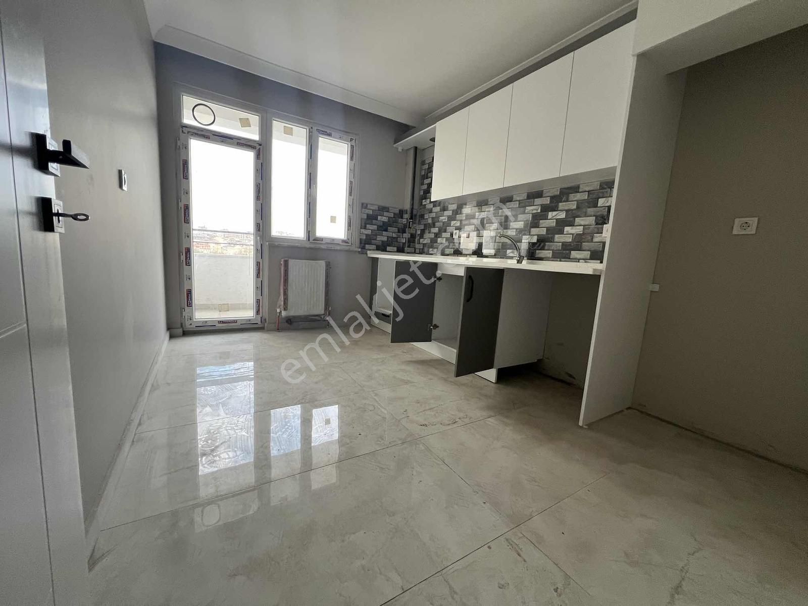 Sancaktepe Yenidoğan Mah De 2 + 1 Ara Kat Sıfır Daire - Görsel 13